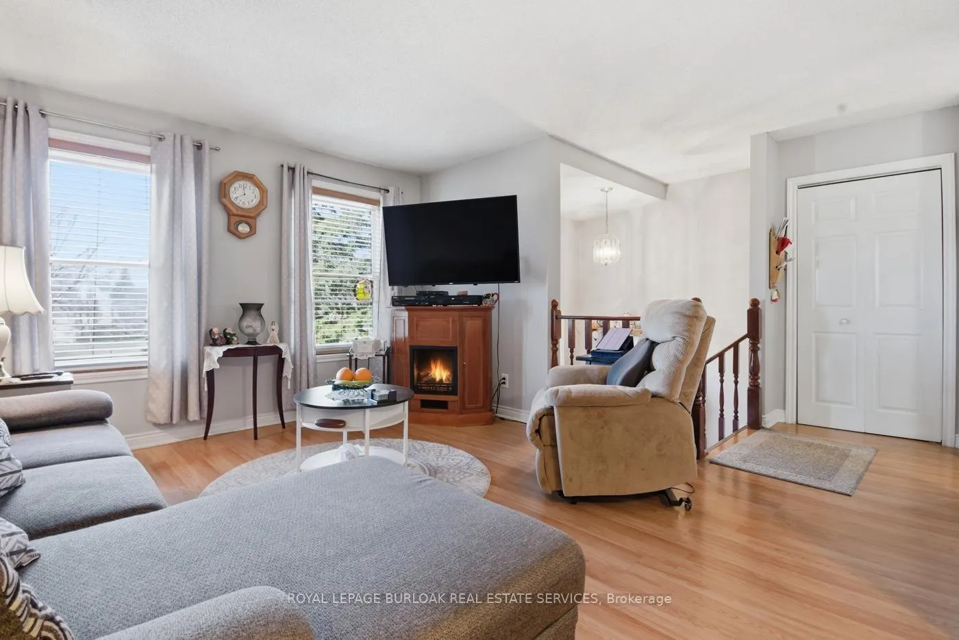 Photo 6 of Unit Upper, 113 Commercial Street, Welland, Lincoln/Crowland — HOMEH