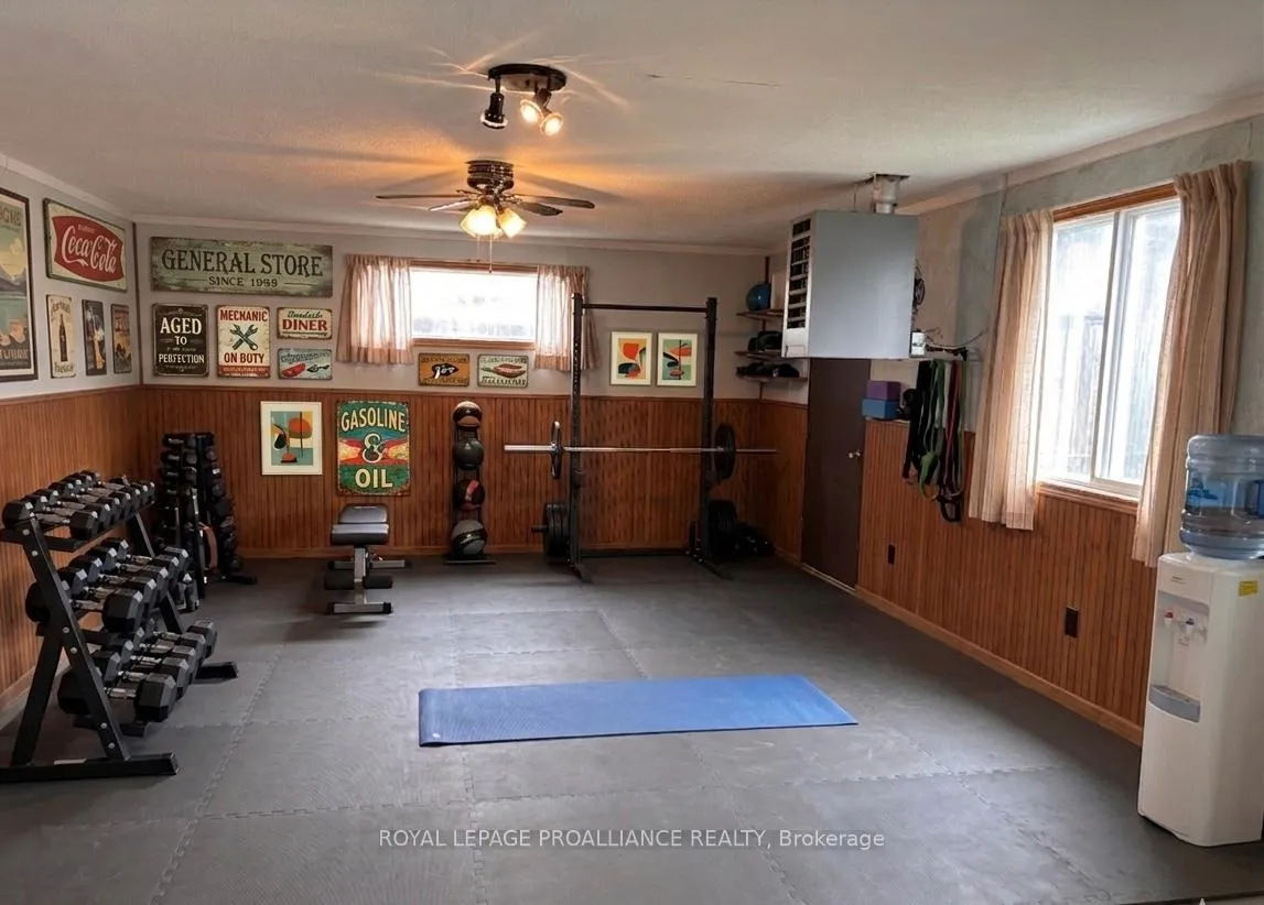 Photo 42 of 260 Bellevue Street, Peterborough, Northcrest Ward 5 — HOMEH