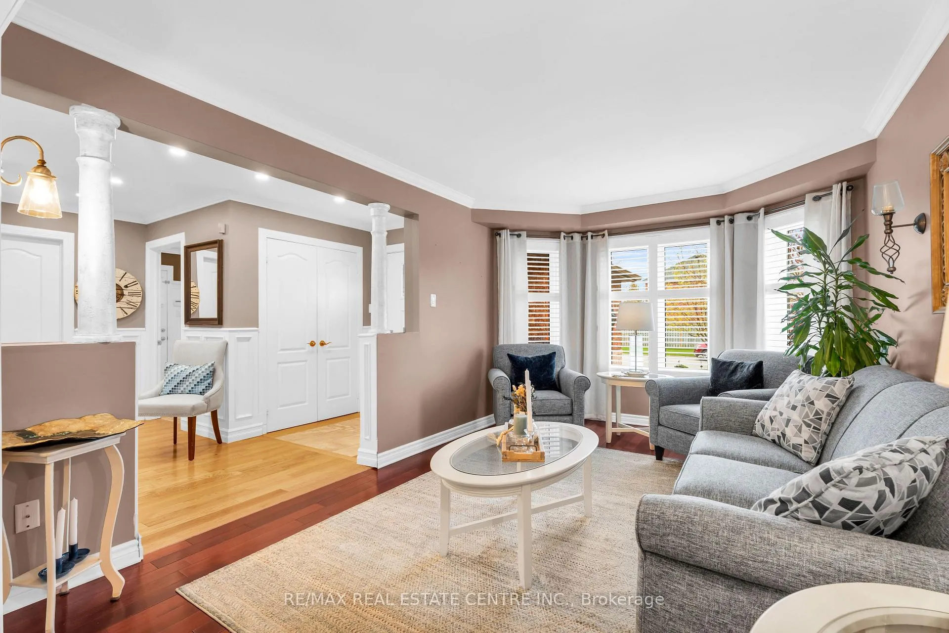 Photo 11 of 48 Chester Crescent, Halton Hills, Georgetown — HOMEH