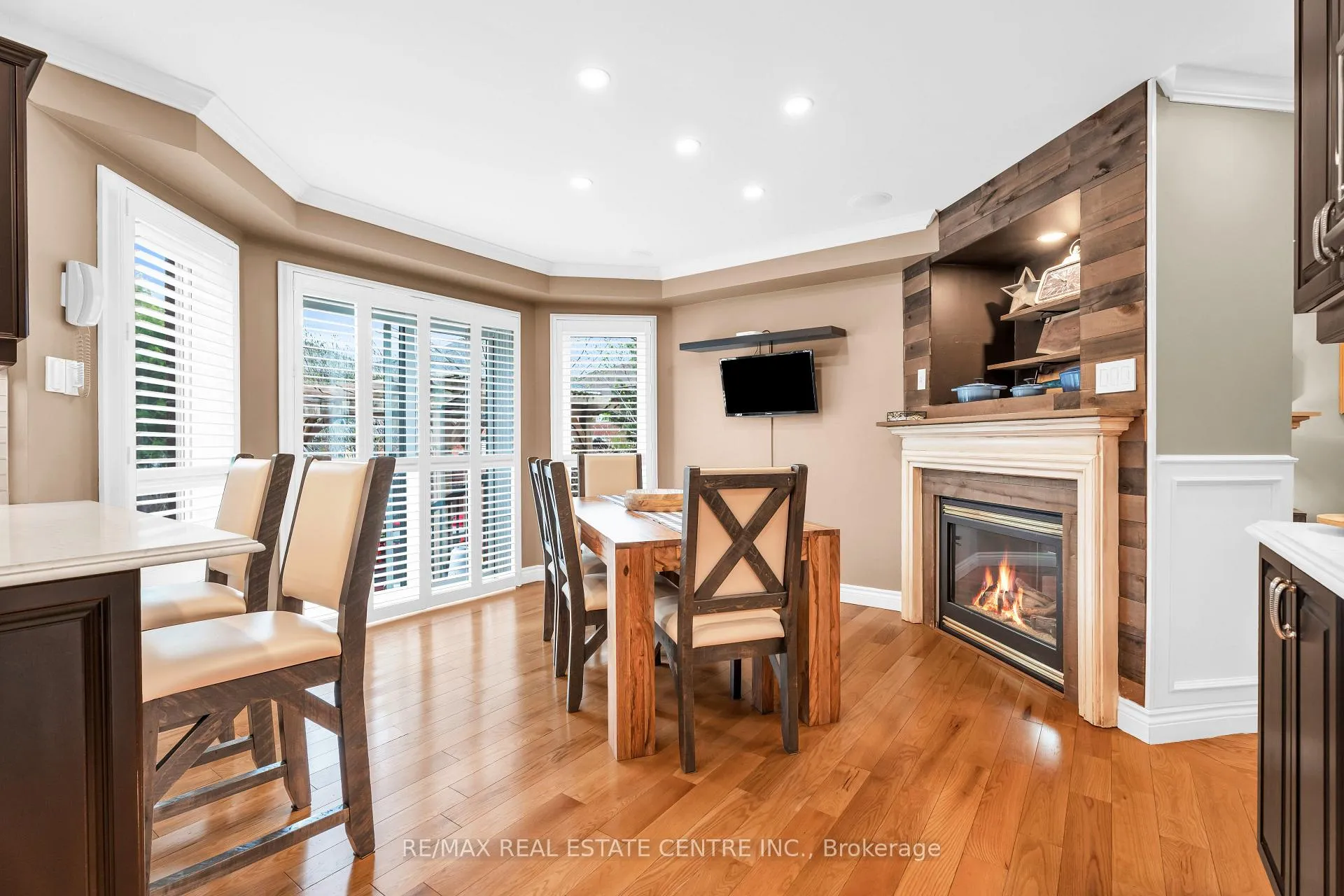 Photo 20 of 48 Chester Crescent, Halton Hills, Georgetown — HOMEH