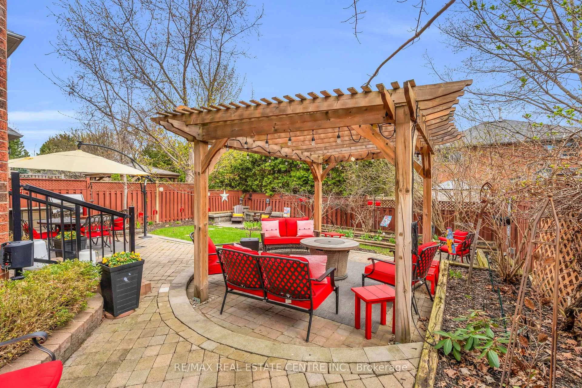 Photo 43 of 48 Chester Crescent, Halton Hills, Georgetown — HOMEH