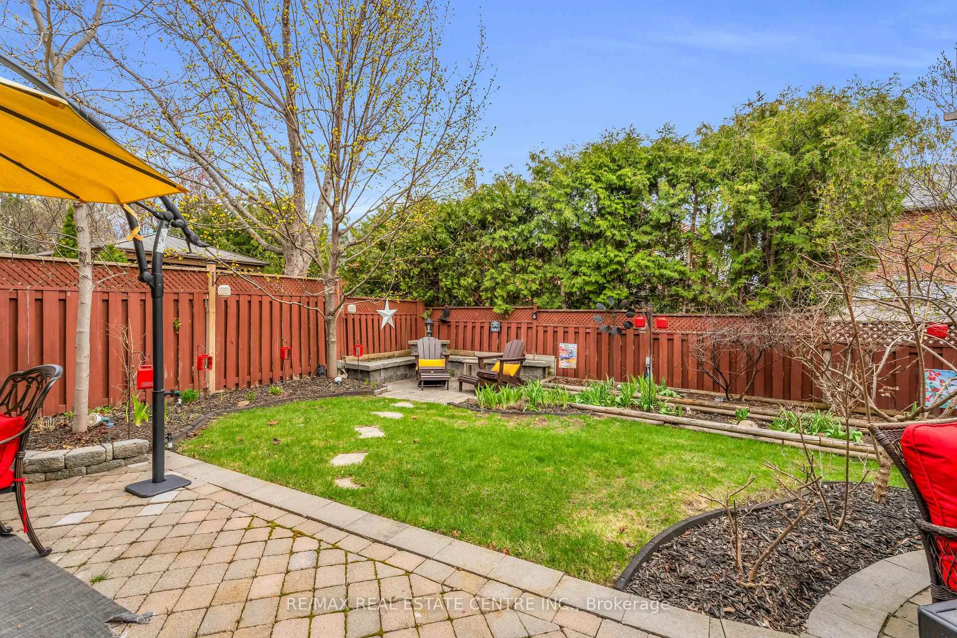 Photo 46 of 48 Chester Crescent, Halton Hills, Georgetown — HOMEH