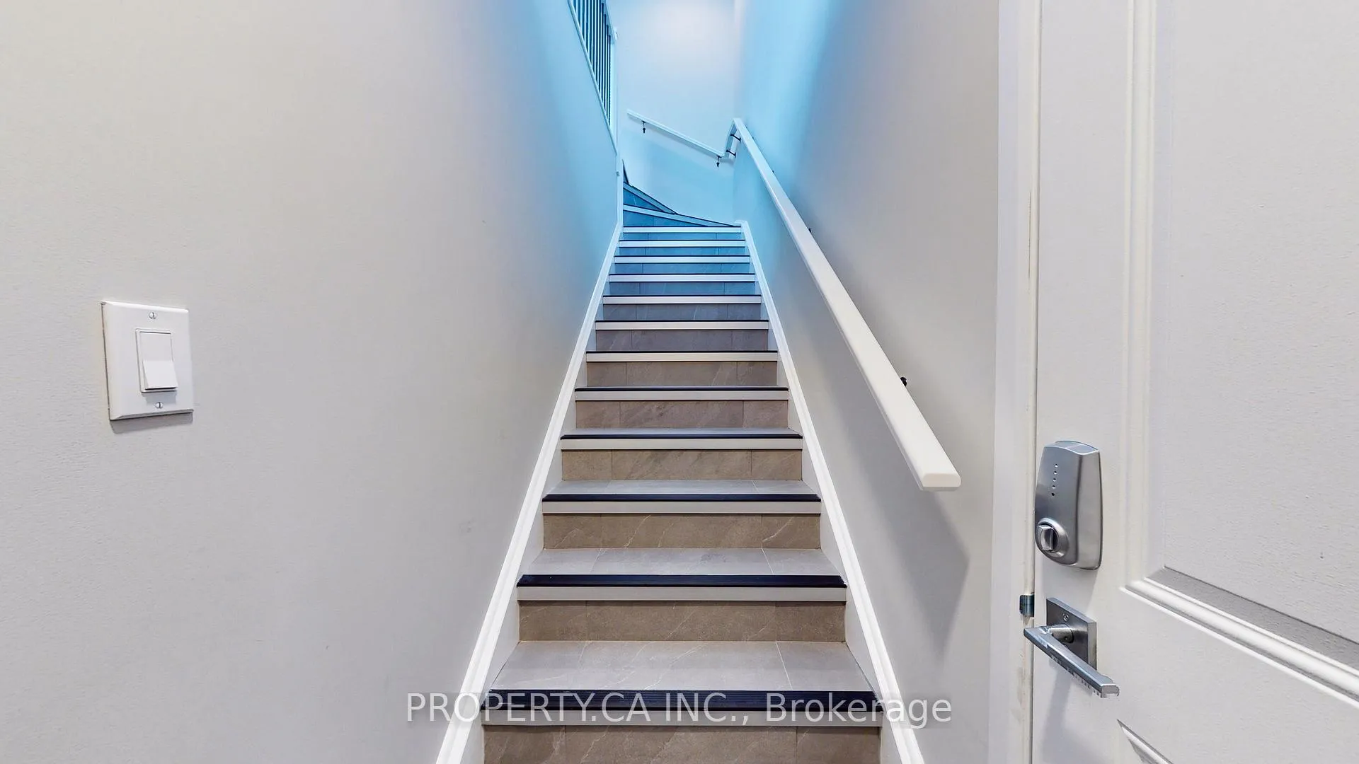 Photo 5 of Unit 303, 708 Woolwich Street, Guelph, Riverside Park — HOMEH