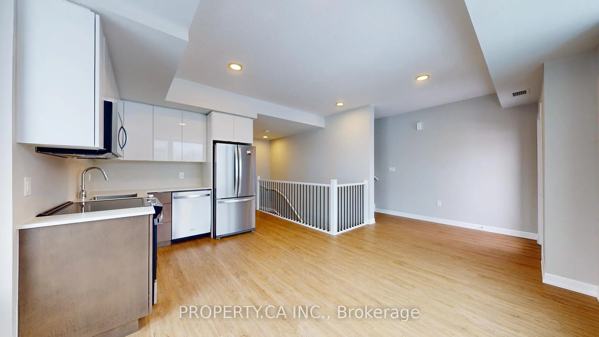 Photo 13 of Unit 303, 708 Woolwich Street, Guelph, Riverside Park — HOMEH