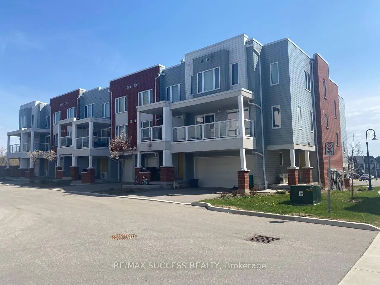 Photo 1 of 80 Progress Crescent, Kitchener — HOMEH