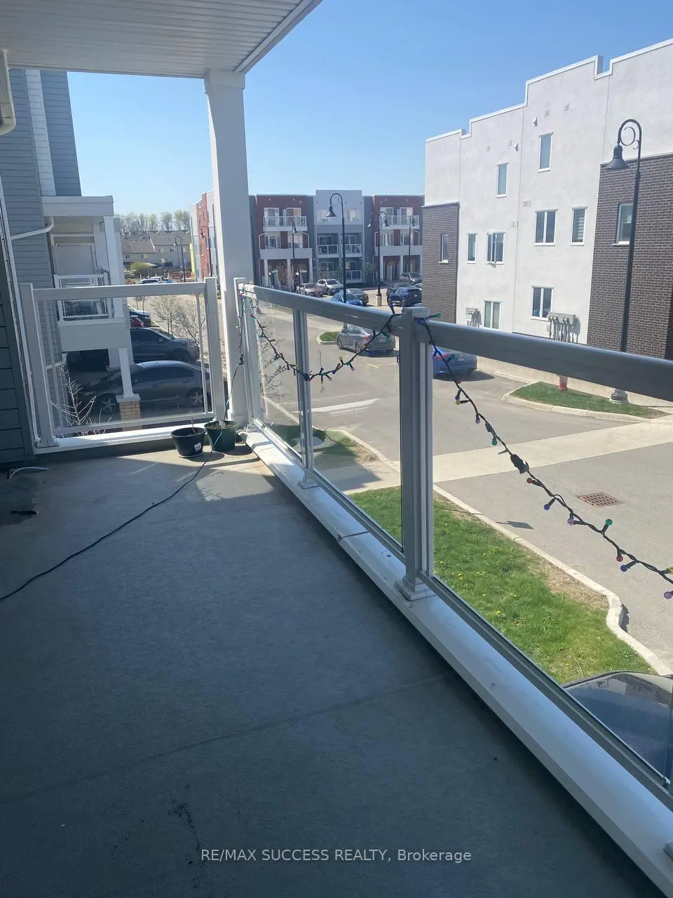 Photo 10 of 80 Progress Crescent, Kitchener — HOMEH