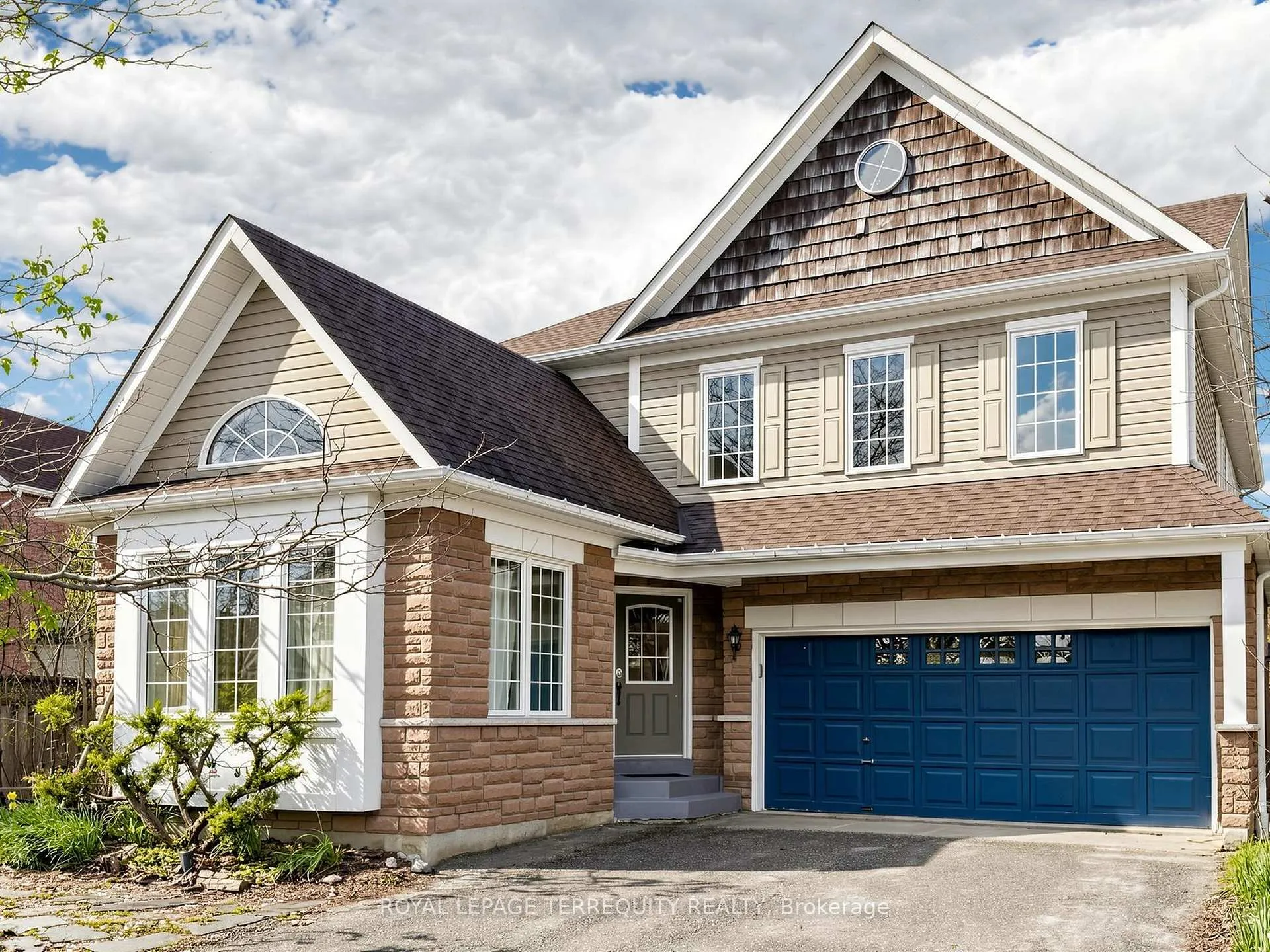 Front of 20 Davey Street