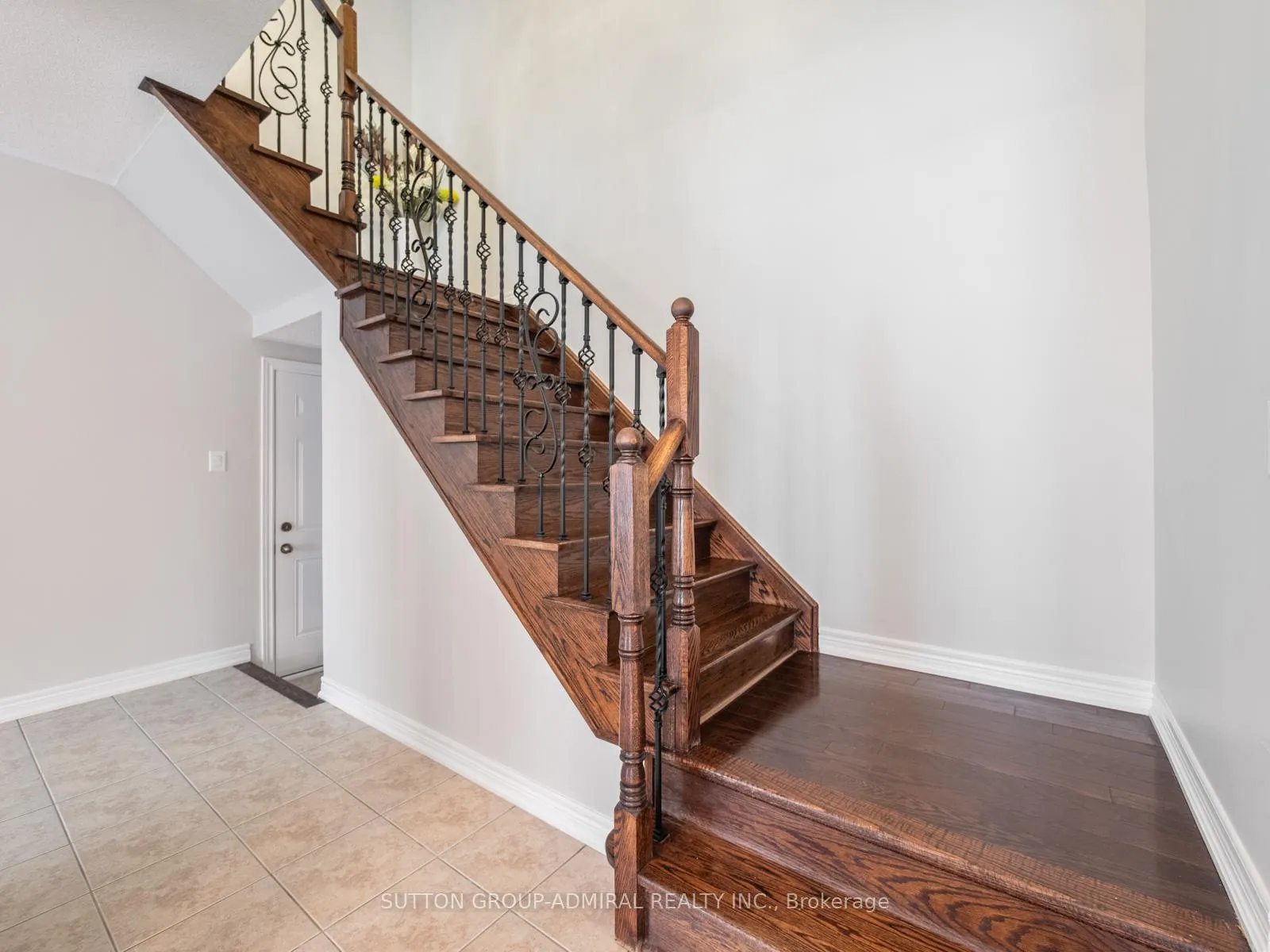 Photo 13 of 119 Warbler Avenue, Vaughan, Patterson — HOMEH
