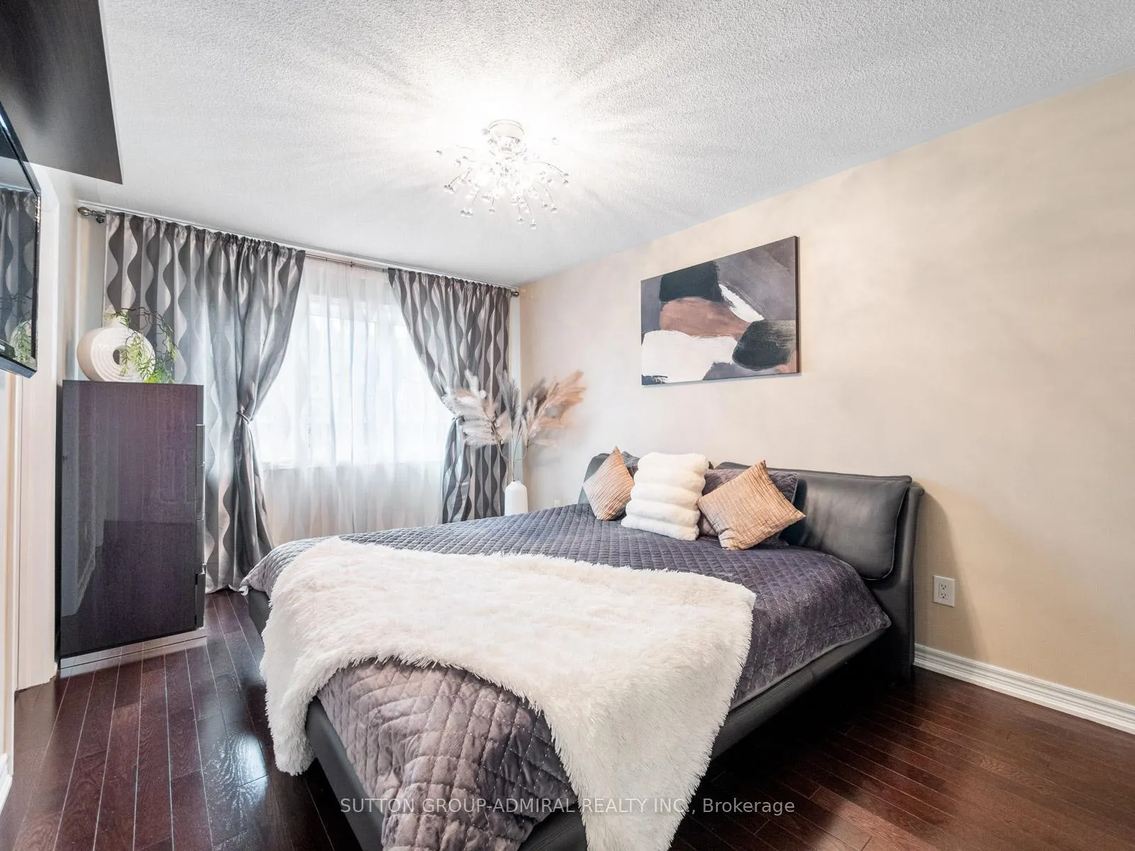Photo 15 of 119 Warbler Avenue, Vaughan, Patterson — HOMEH