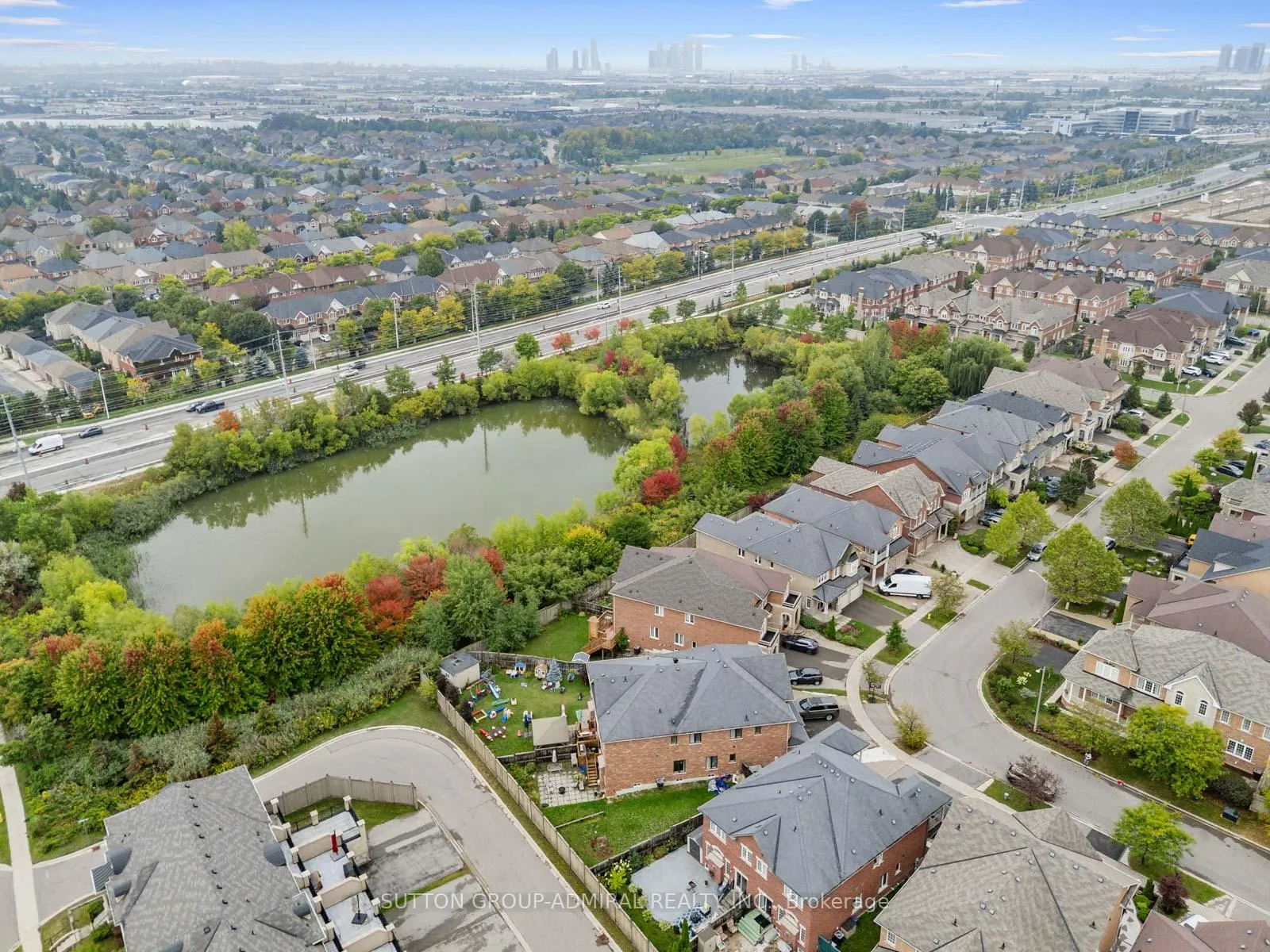 Photo 33 of 119 Warbler Avenue, Vaughan, Patterson — HOMEH