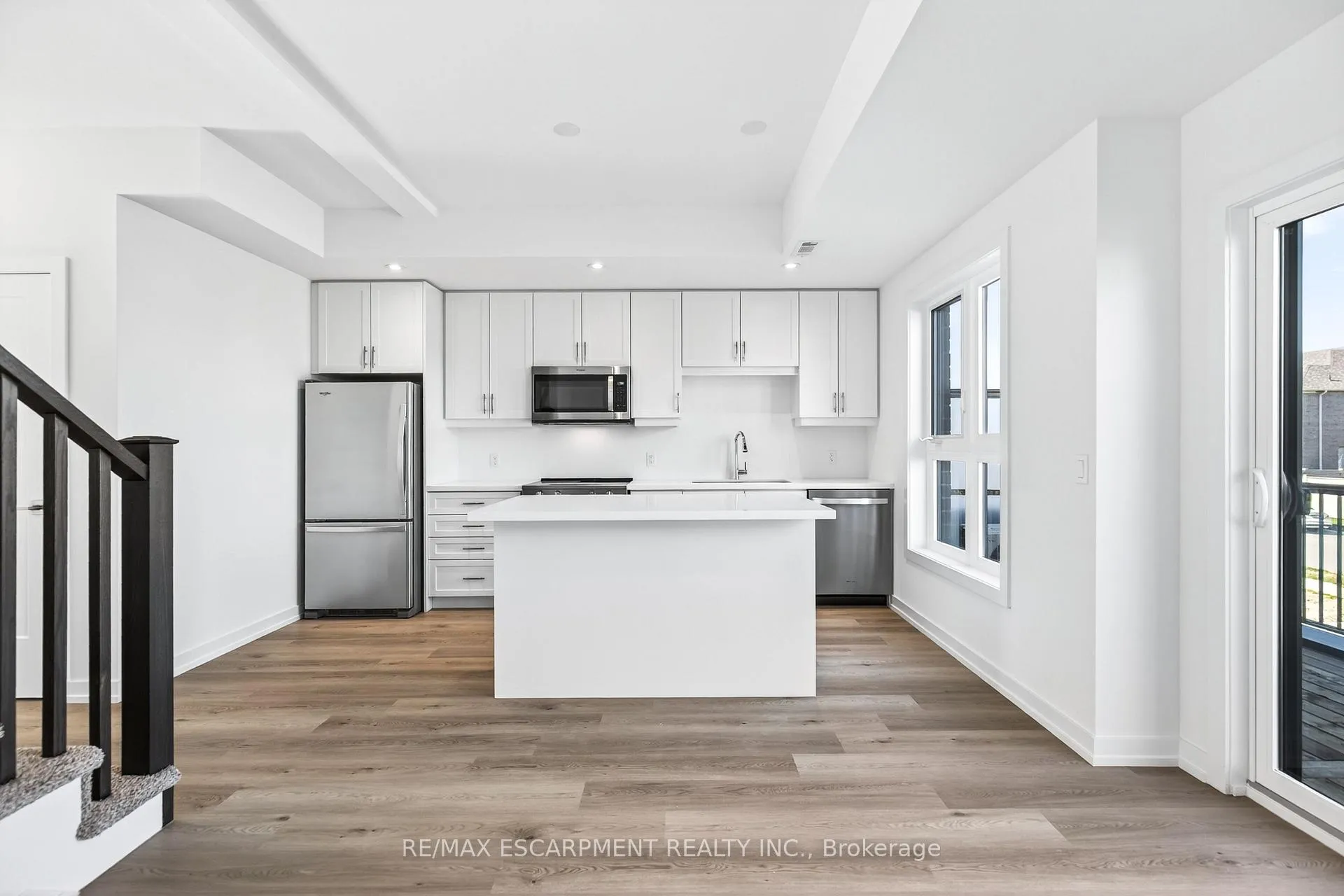 Photo 11 of Unit 33, 70 Kenesky Drive, Hamilton, Waterdown — HOMEH
