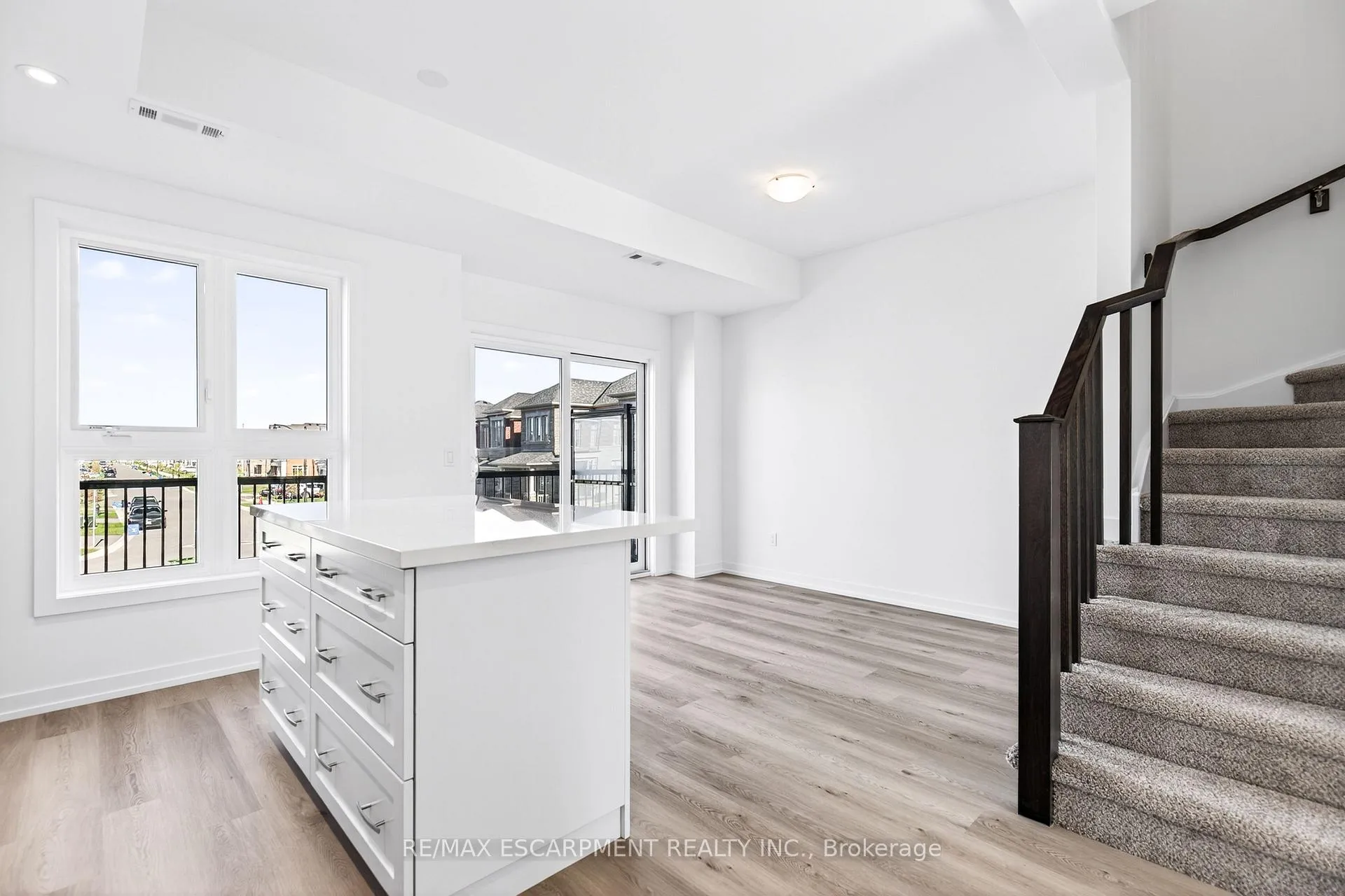 Photo 14 of Unit 33, 70 Kenesky Drive, Hamilton, Waterdown — HOMEH