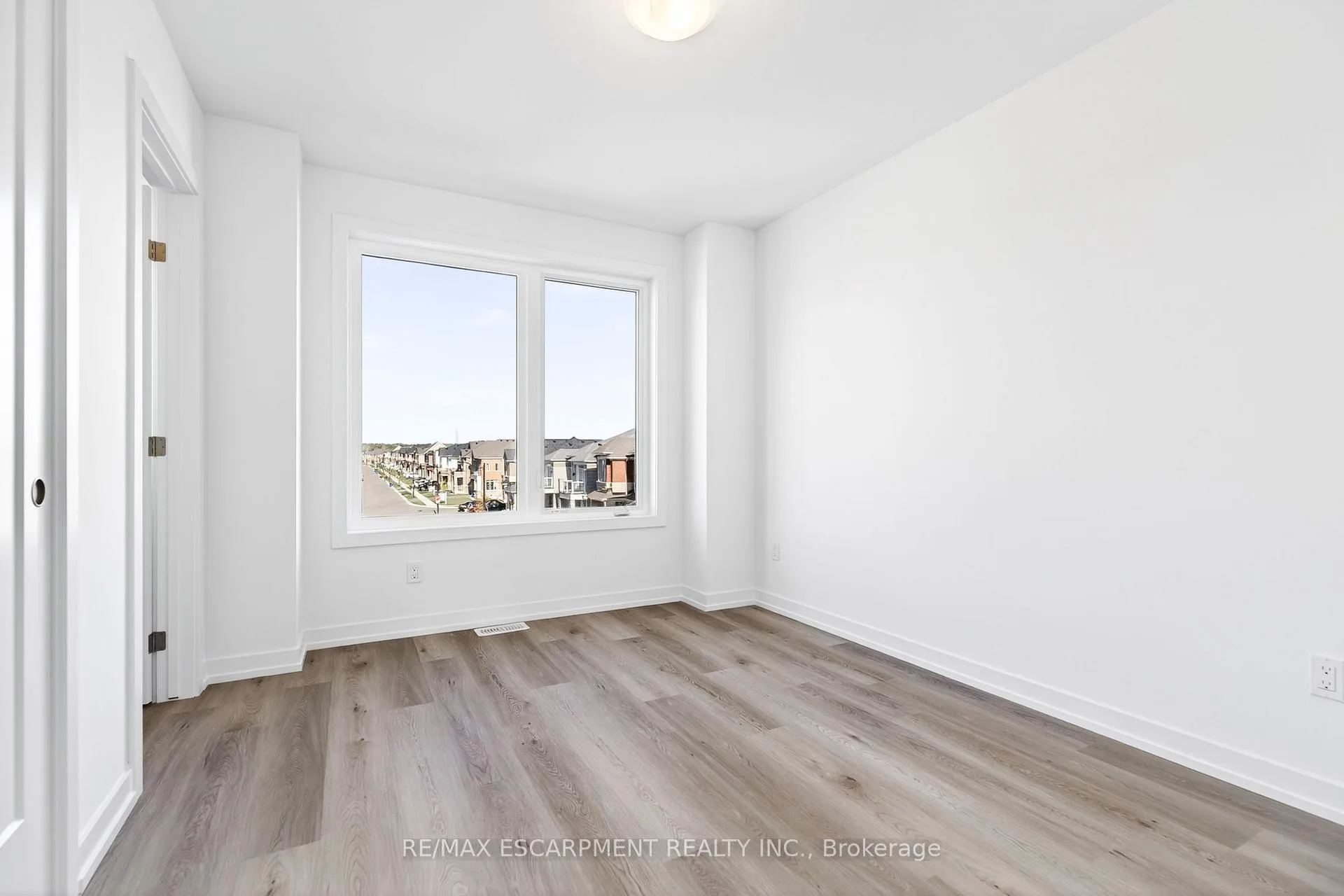 Photo 22 of Unit 33, 70 Kenesky Drive, Hamilton, Waterdown — HOMEH