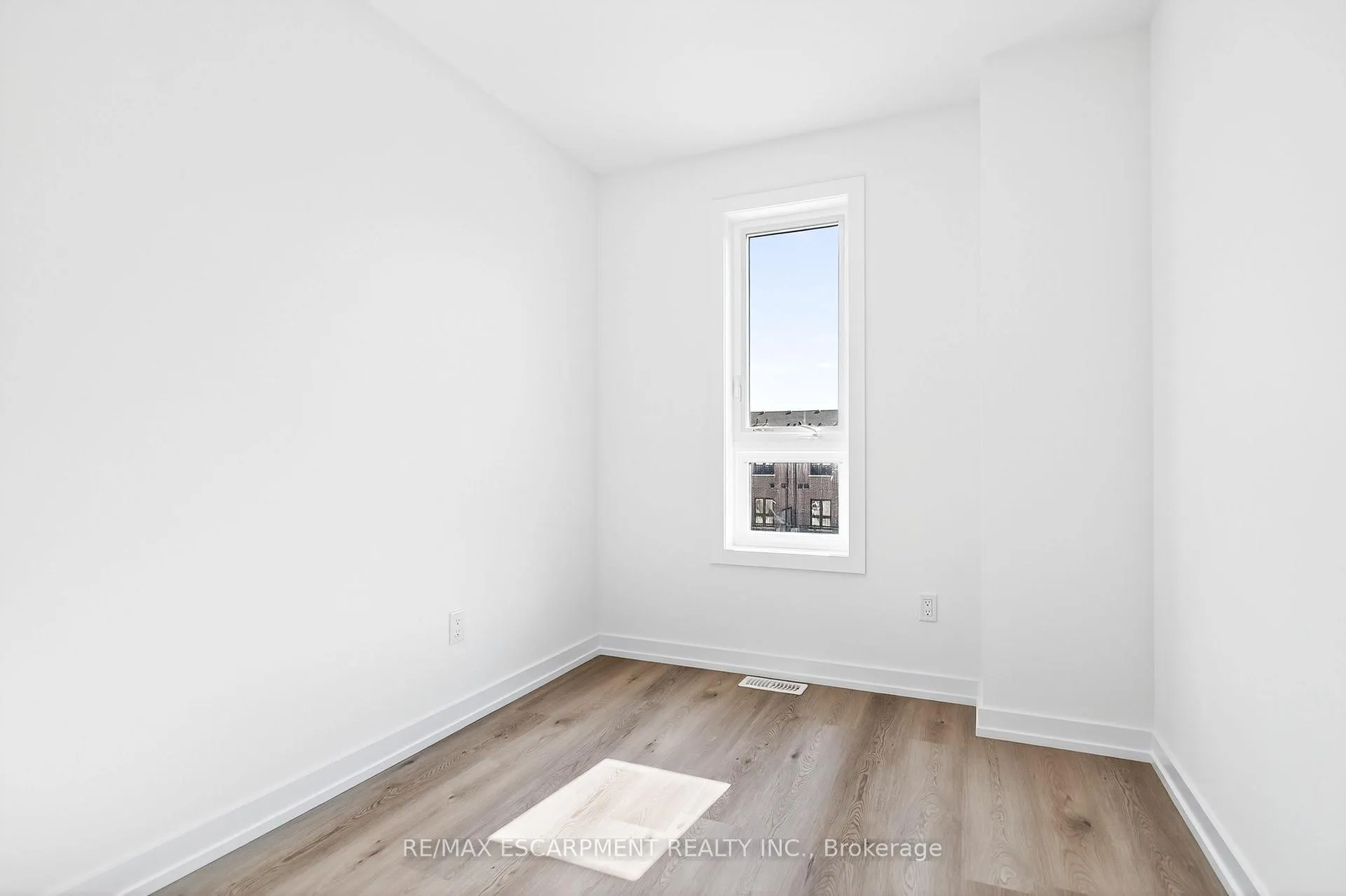 Photo 29 of Unit 33, 70 Kenesky Drive, Hamilton, Waterdown — HOMEH