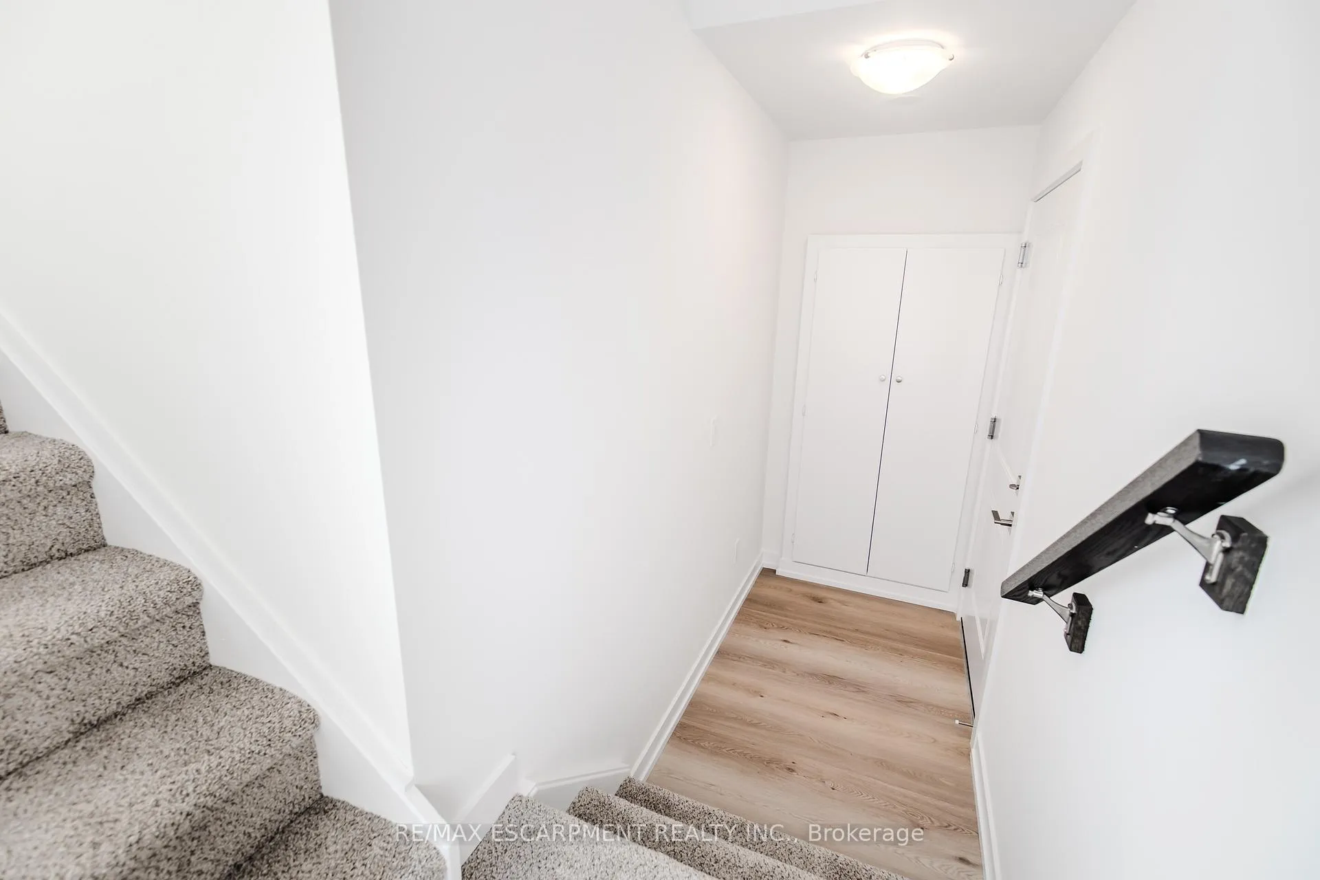 Photo 32 of Unit 33, 70 Kenesky Drive, Hamilton, Waterdown — HOMEH