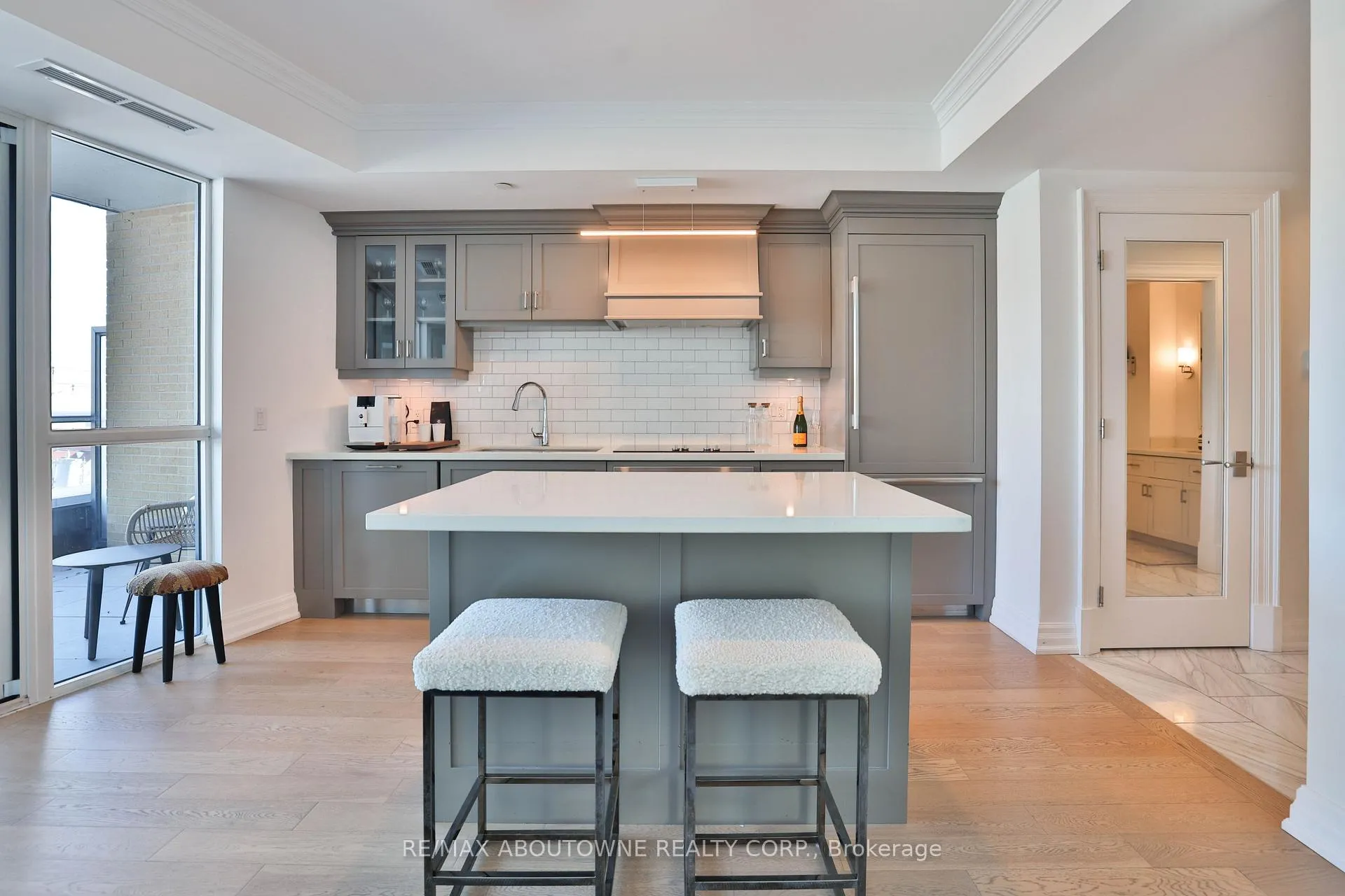 Photo 12 of Unit 304, 2060 Lakeshore Road, Burlington, Brant — HOMEH