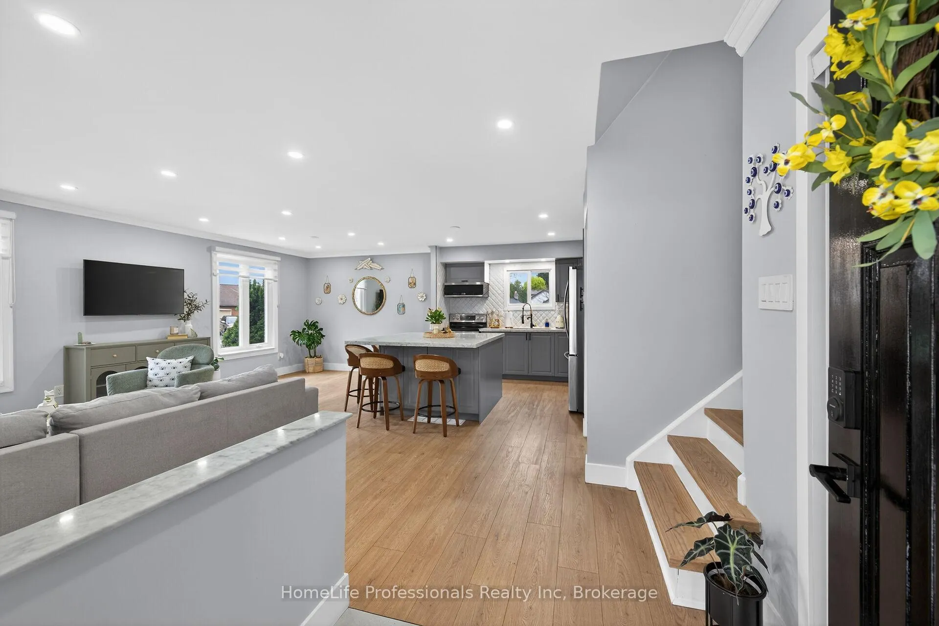 Photo 6 of 8 Forestgate Avenue, Hamilton, Fessenden — HOMEH