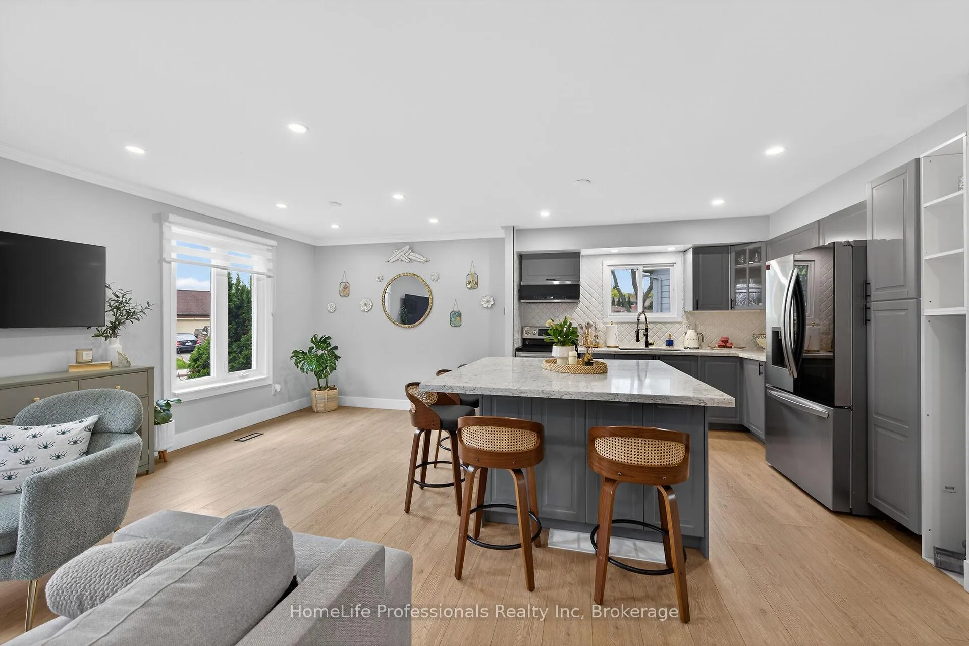 Photo 7 of 8 Forestgate Avenue, Hamilton, Fessenden — HOMEH