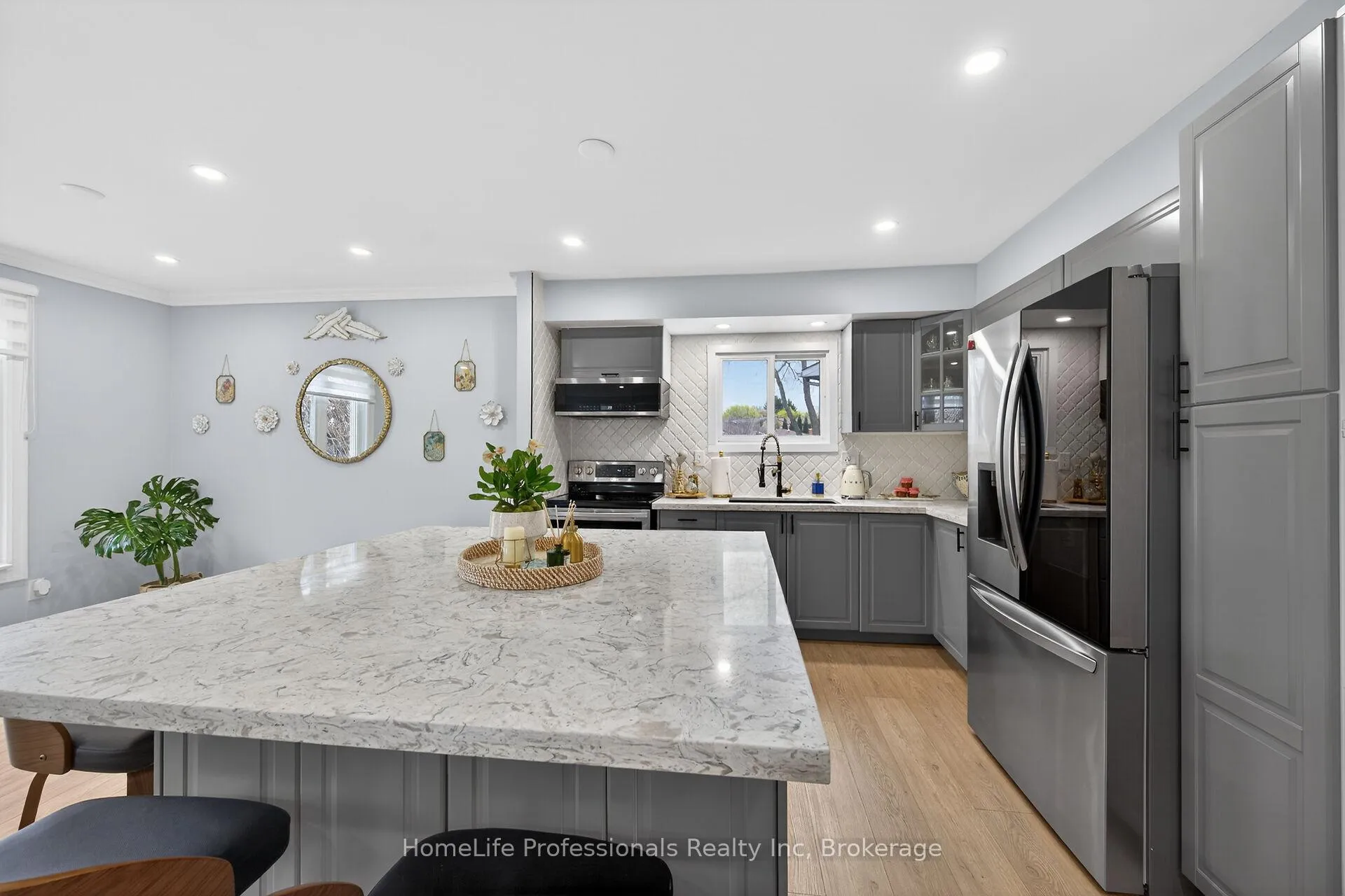 Photo 9 of 8 Forestgate Avenue, Hamilton, Fessenden — HOMEH