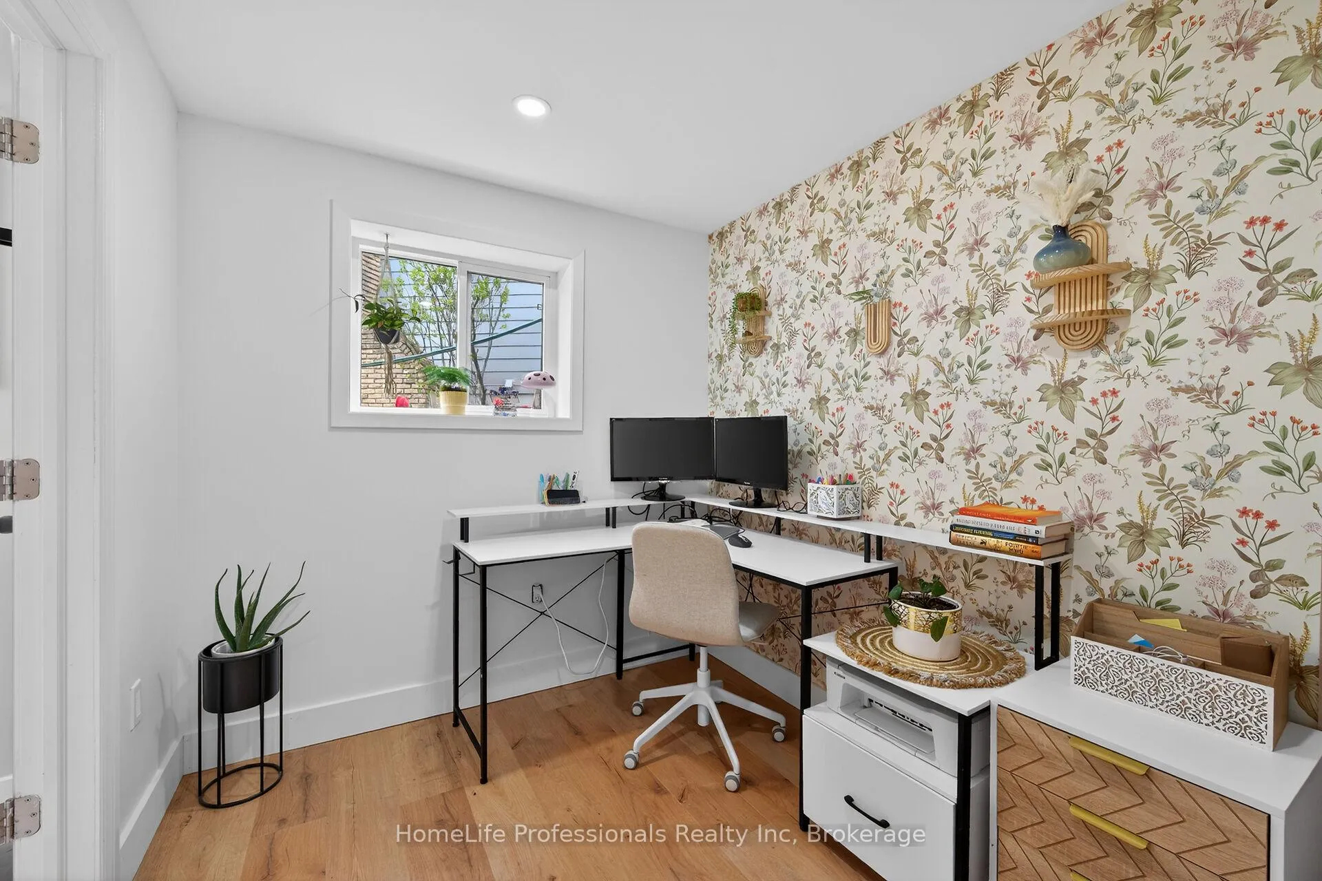 Photo 37 of 8 Forestgate Avenue, Hamilton, Fessenden — HOMEH