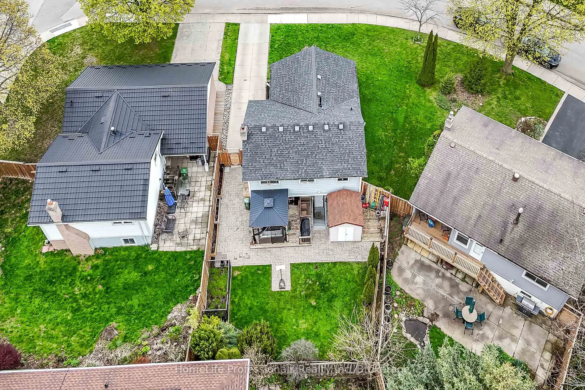 Photo 47 of 8 Forestgate Avenue, Hamilton, Fessenden — HOMEH