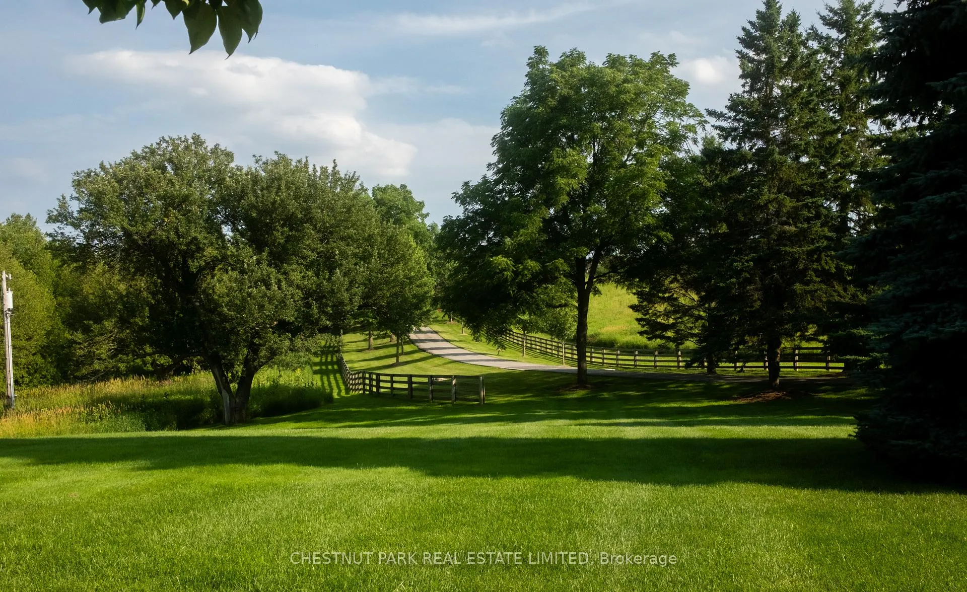 Photo 49 of 908 Vandorf Side Road, Aurora, Bayview Southeast — HOMEH