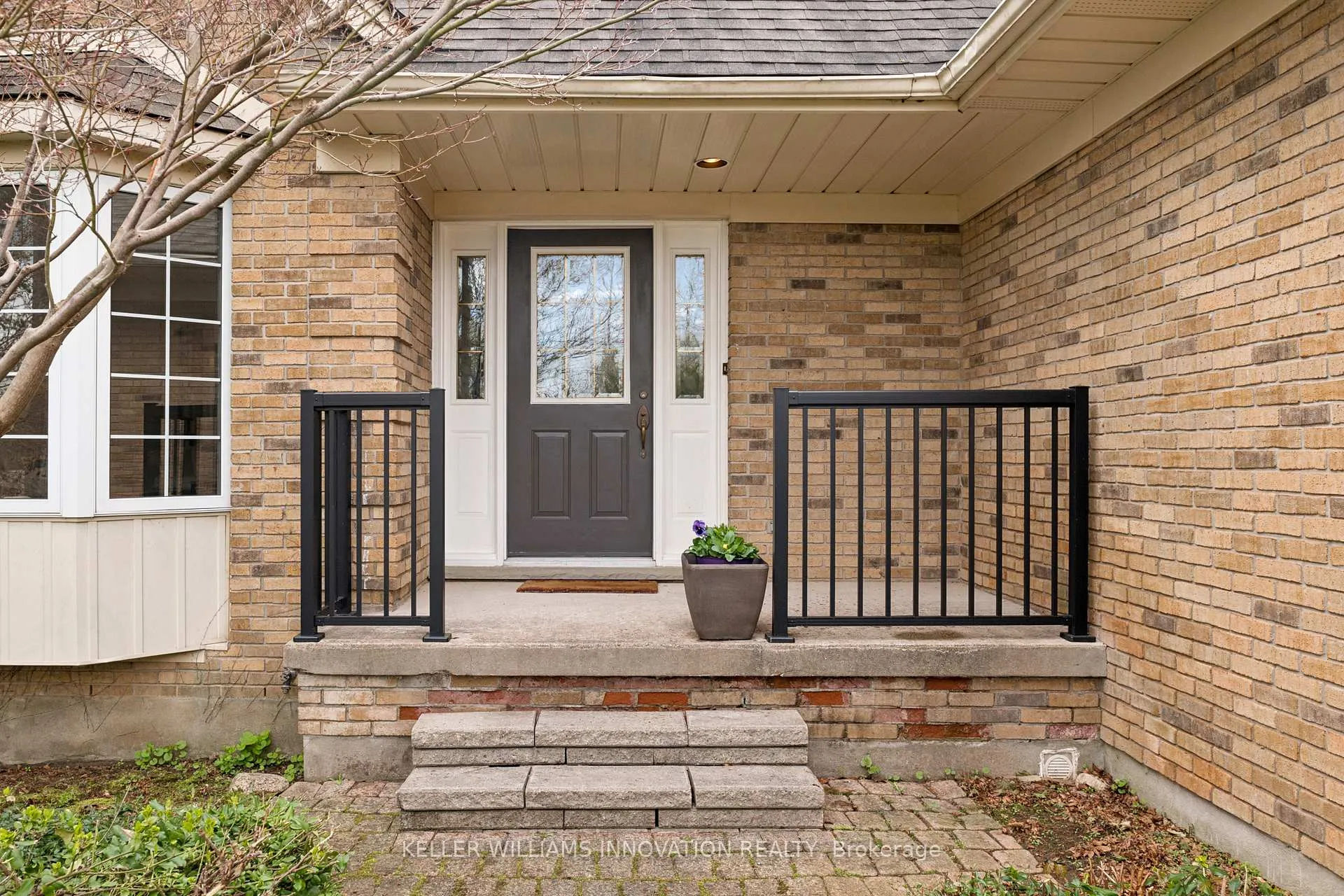 Photo 7 of 721 Snowcrest Place, Waterloo — HOMEH