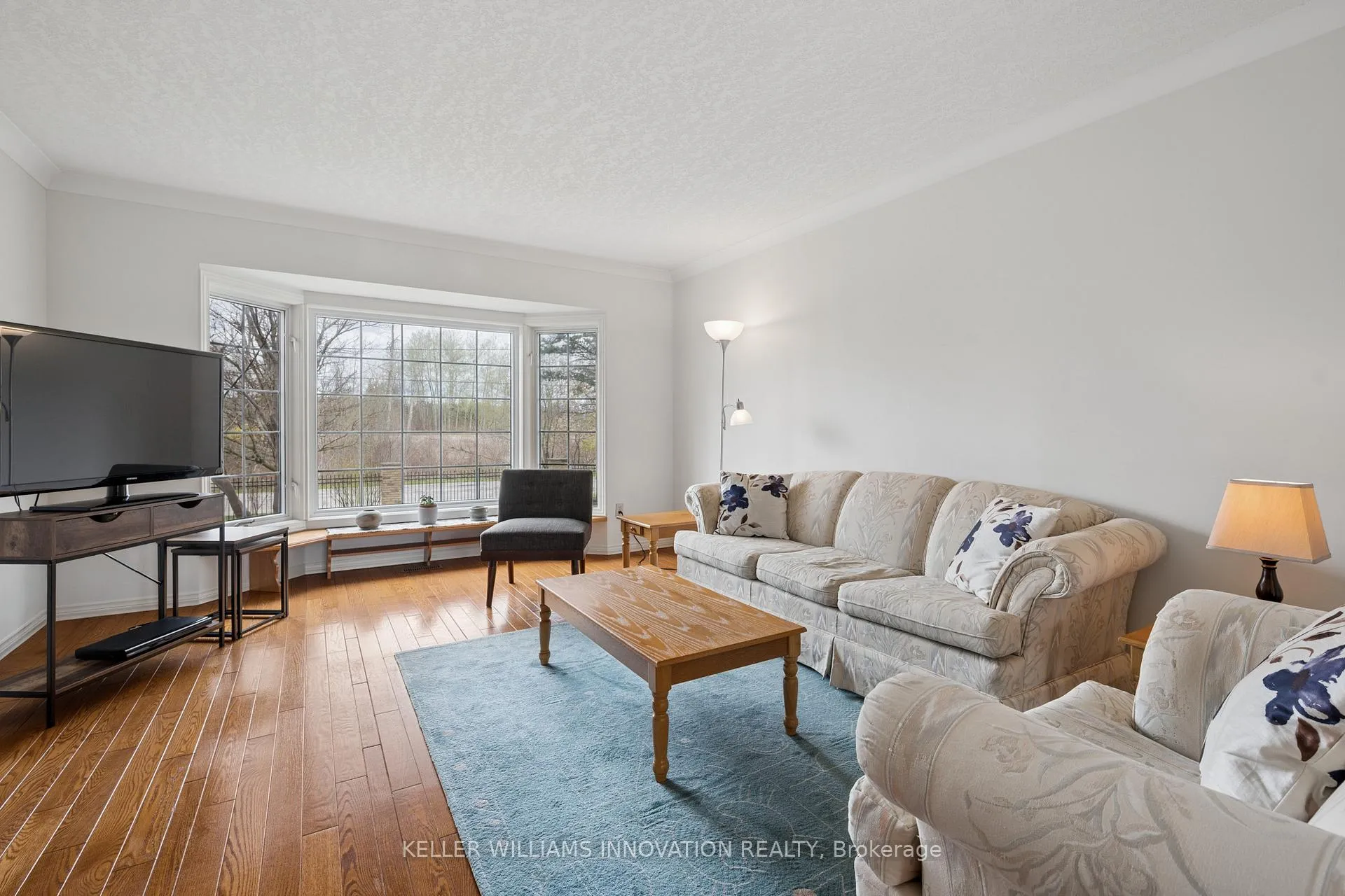 Photo 12 of 721 Snowcrest Place, Waterloo — HOMEH