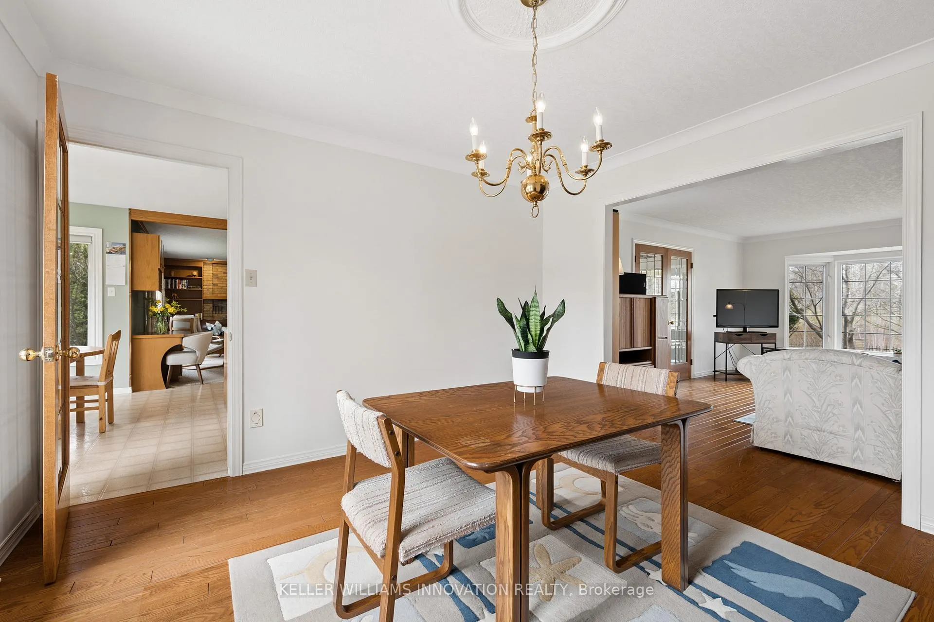 Photo 14 of 721 Snowcrest Place, Waterloo — HOMEH