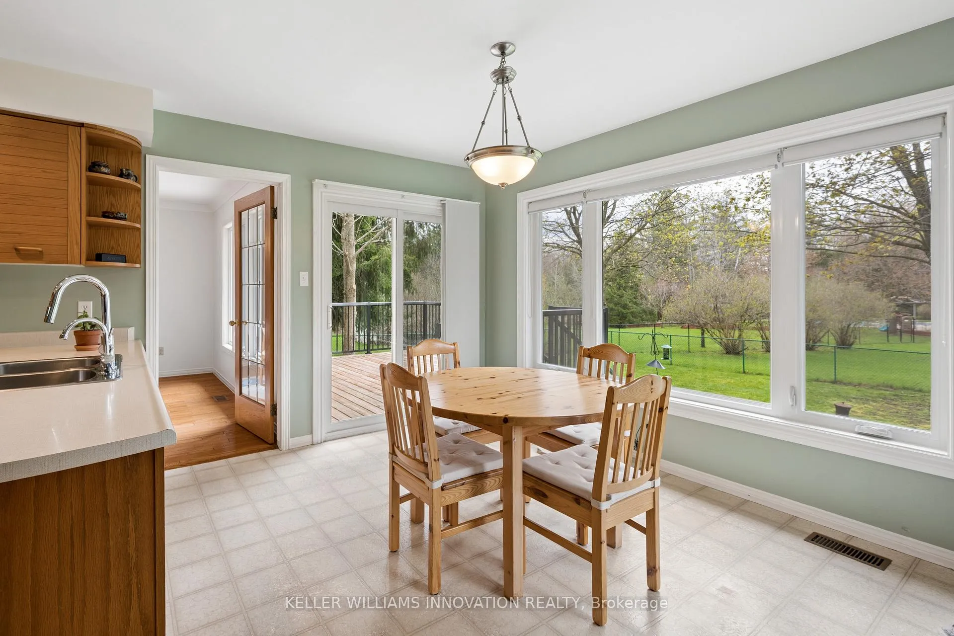 Photo 17 of 721 Snowcrest Place, Waterloo — HOMEH