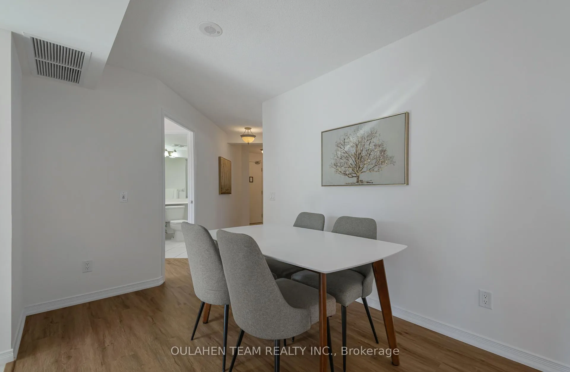 Photo 3 of Unit 915, 155 Beecroft Road, North York, Lansing-Westgate — HOMEH
