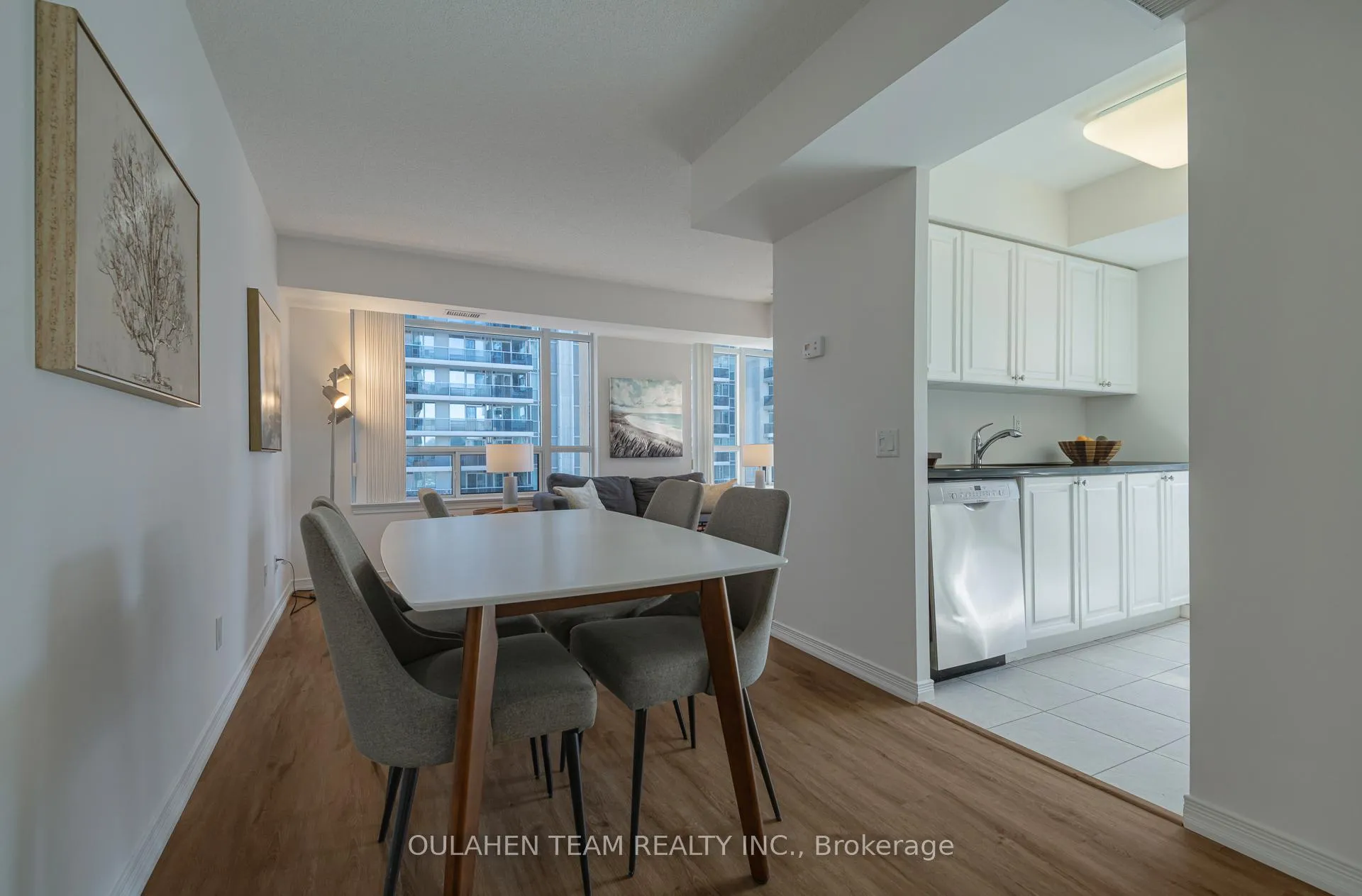 Photo 4 of Unit 915, 155 Beecroft Road, North York, Lansing-Westgate — HOMEH