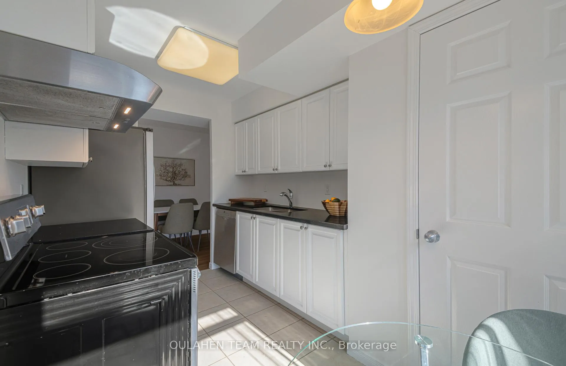 Photo 11 of Unit 915, 155 Beecroft Road, North York, Lansing-Westgate — HOMEH