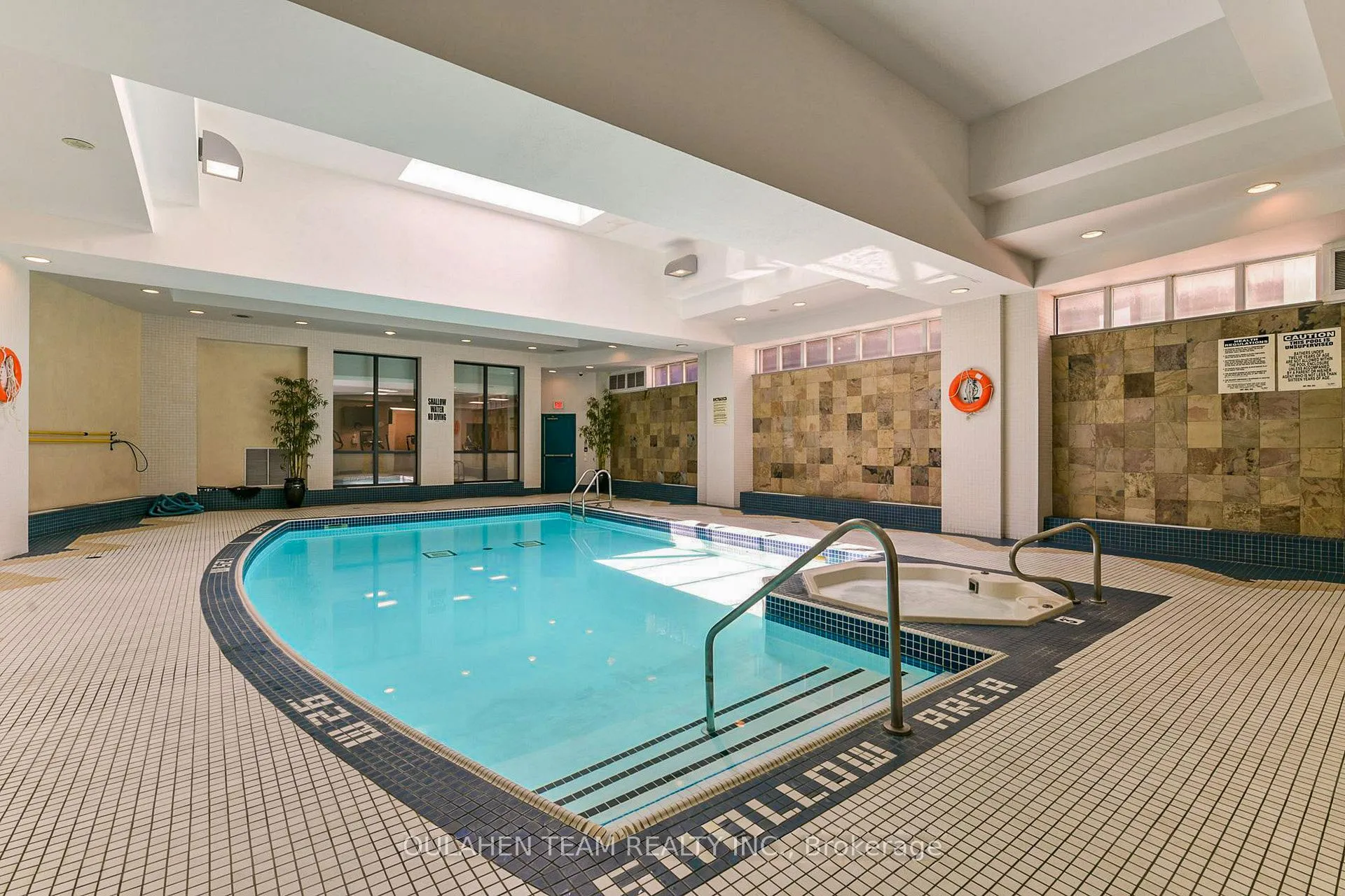 Photo 22 of Unit 915, 155 Beecroft Road, North York, Lansing-Westgate — HOMEH