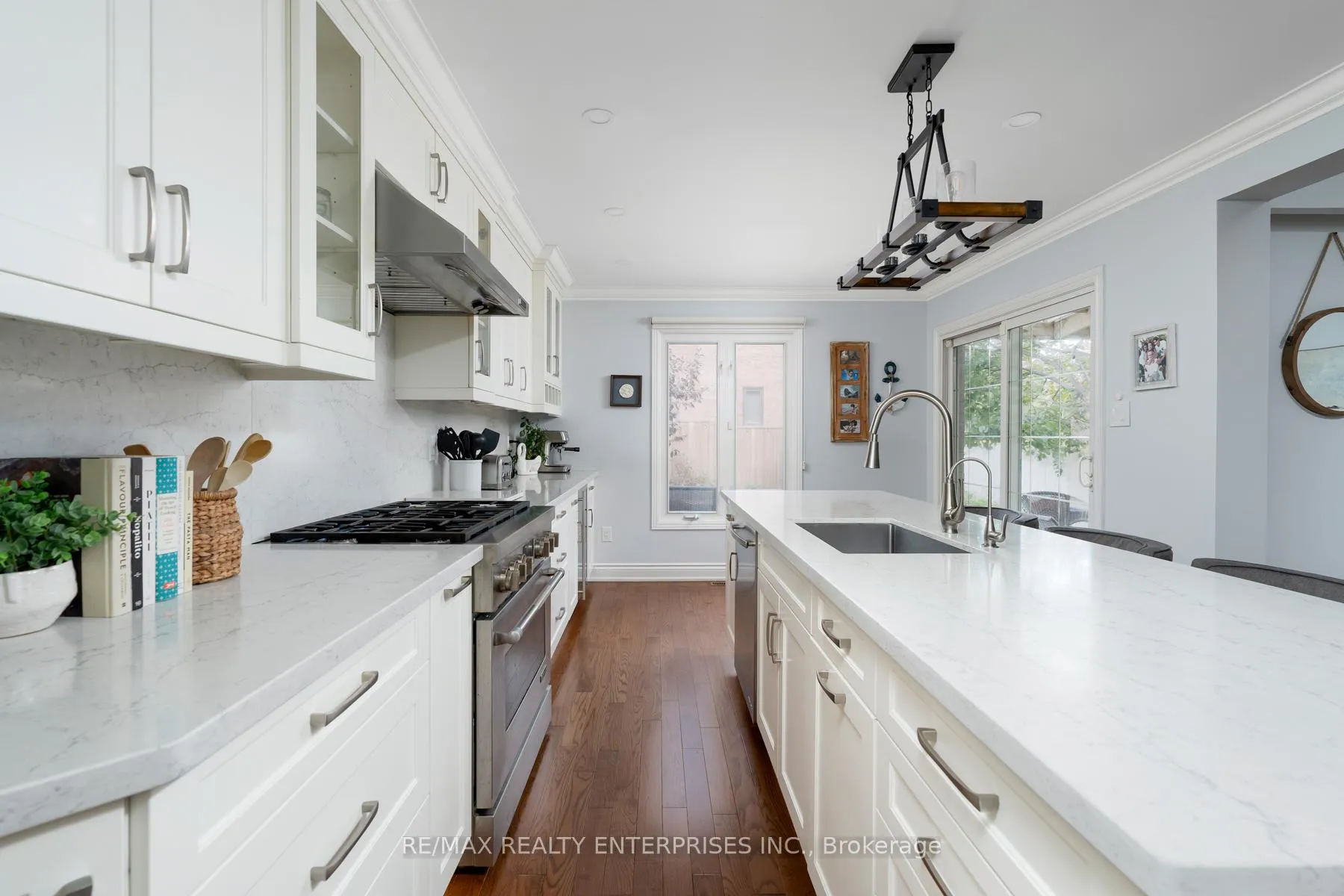 Photo 6 of 1101 Fieldstone Circle, Oakville, Glen Abbey — HOMEH