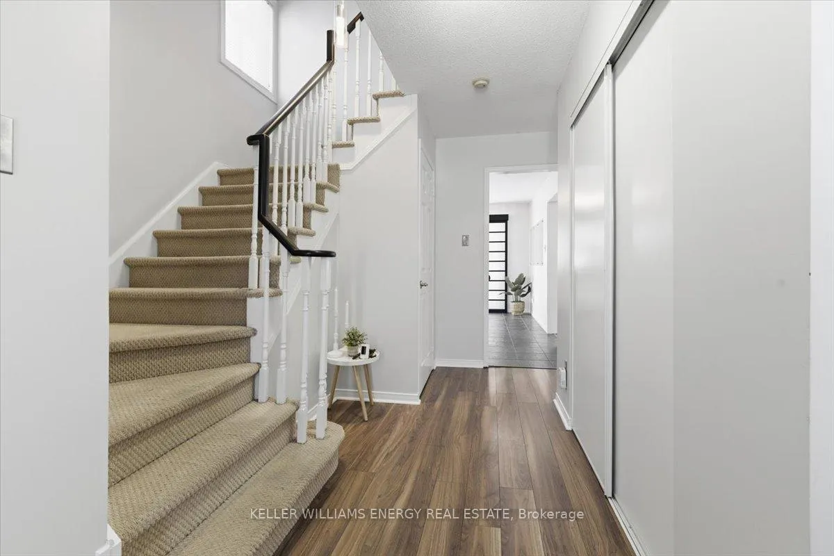 Photo 28 of 54 Farncomb Crescent, Clarington, Bowmanville — HOMEH