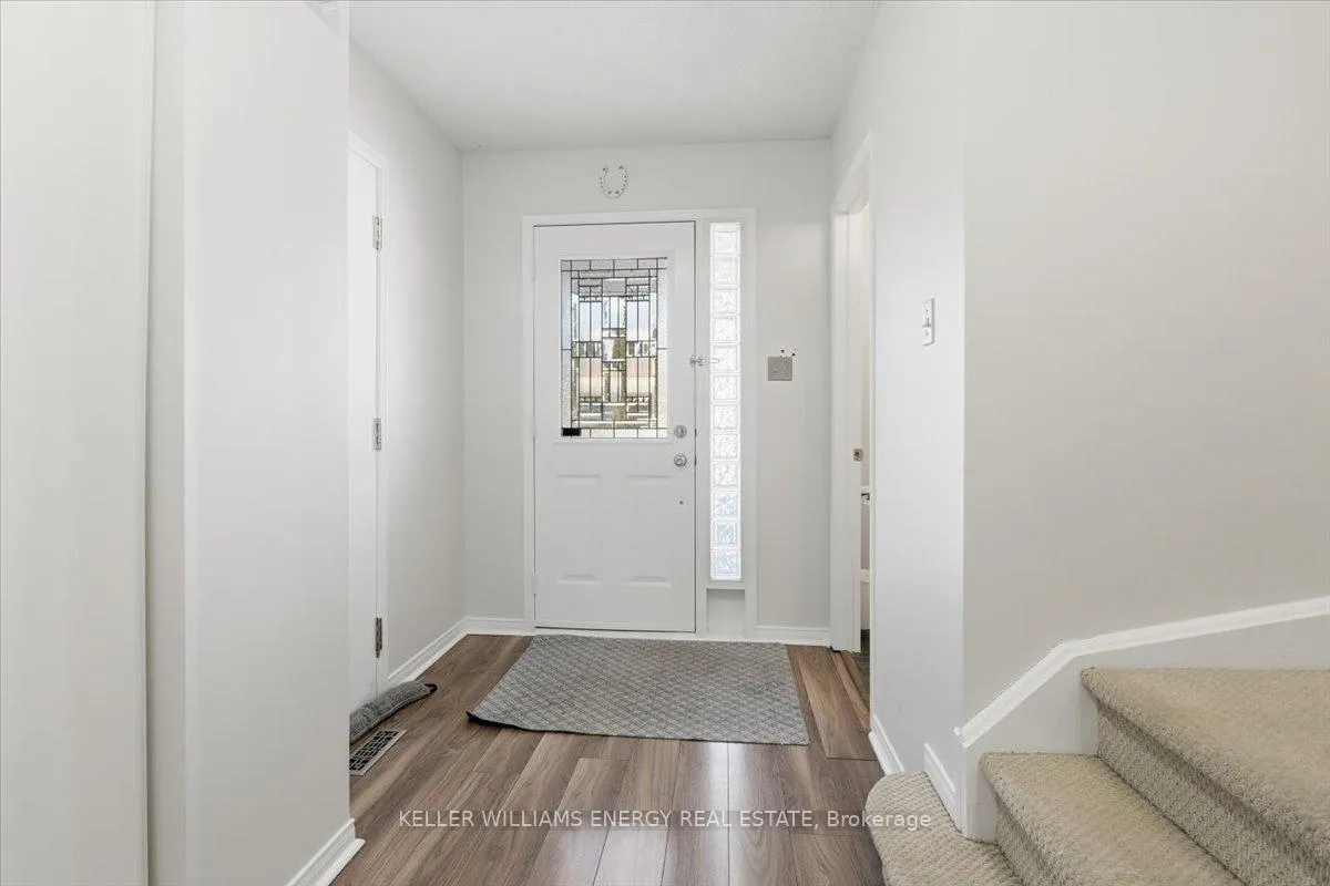 Photo 29 of 54 Farncomb Crescent, Clarington, Bowmanville — HOMEH