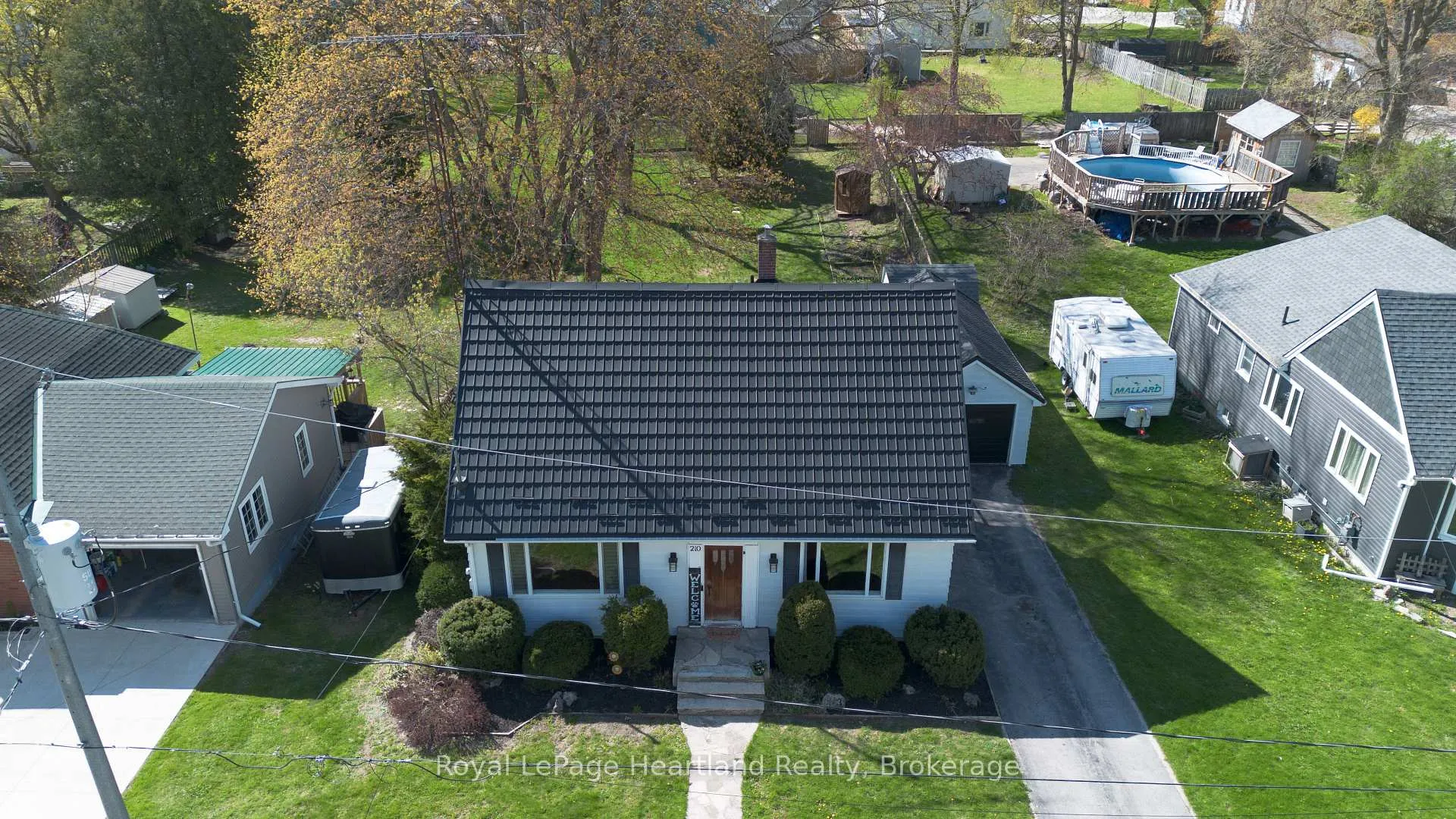 Photo 3 of 210 Leopold Street, North Huron, Wingham — HOMEH