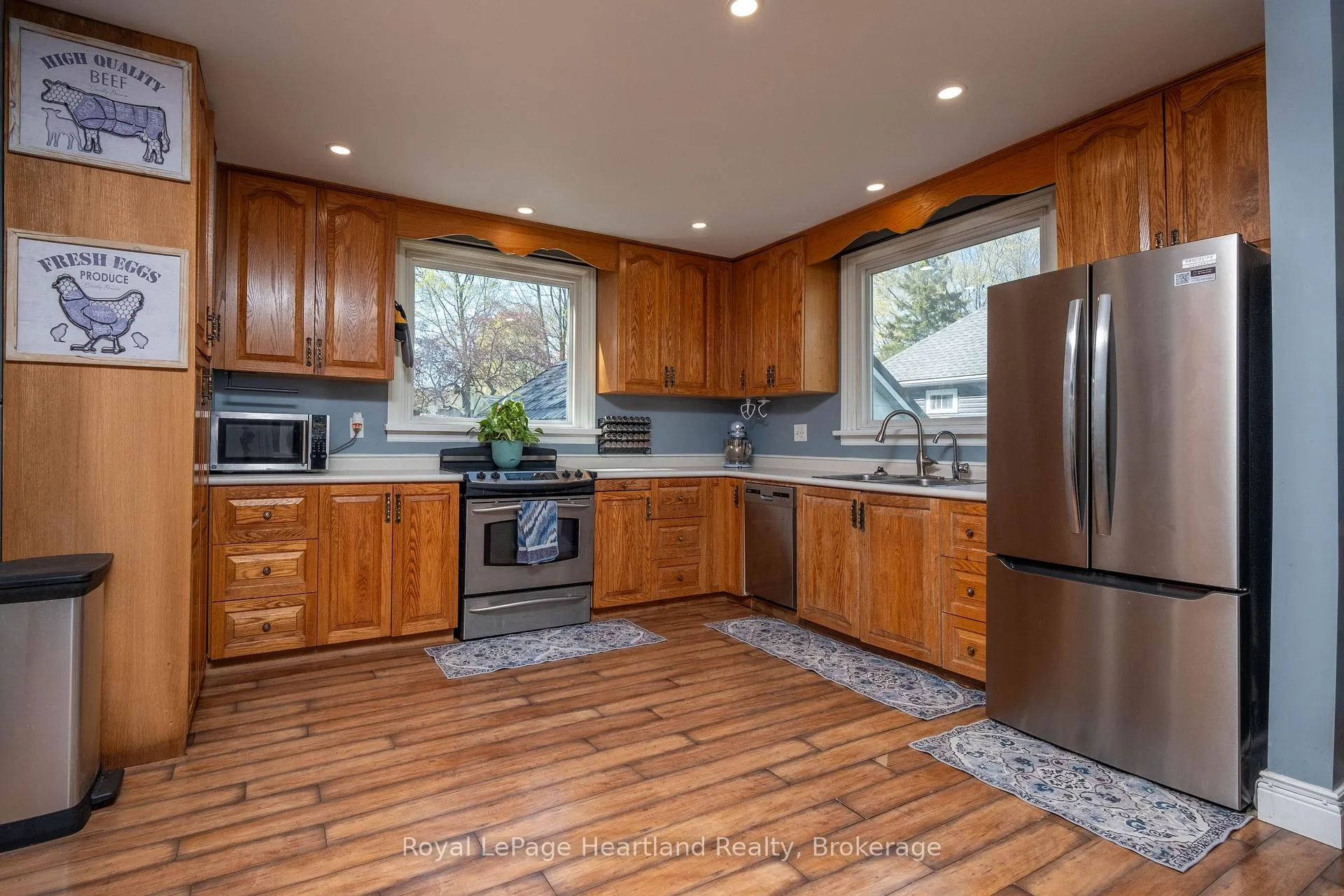 Photo 6 of 210 Leopold Street, North Huron, Wingham — HOMEH