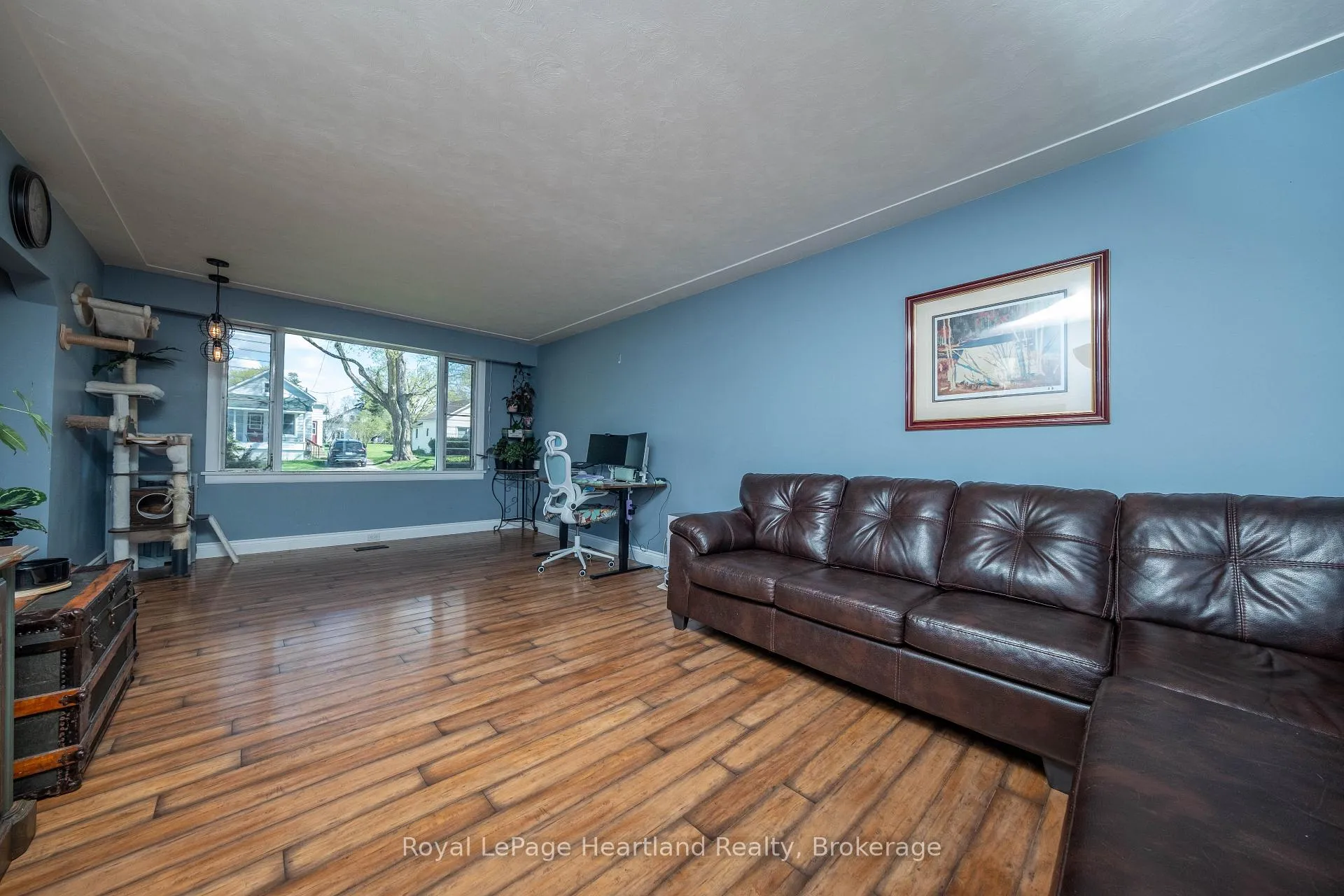 Photo 13 of 210 Leopold Street, North Huron, Wingham — HOMEH