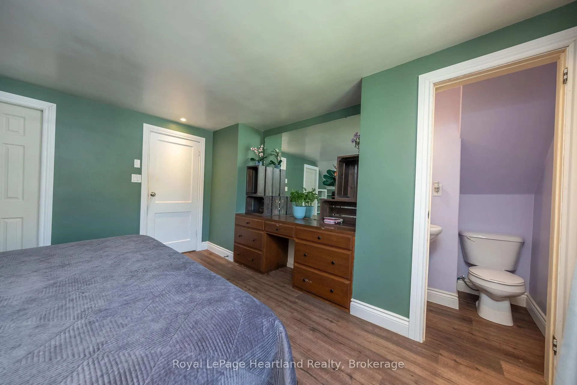 Photo 20 of 210 Leopold Street, North Huron, Wingham — HOMEH