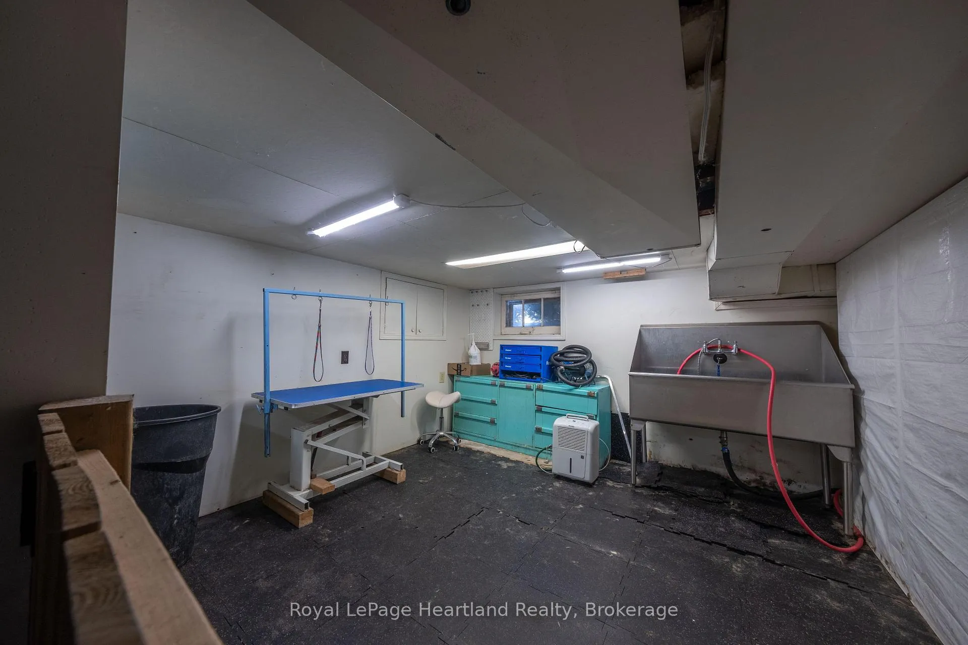 Photo 26 of 210 Leopold Street, North Huron, Wingham — HOMEH
