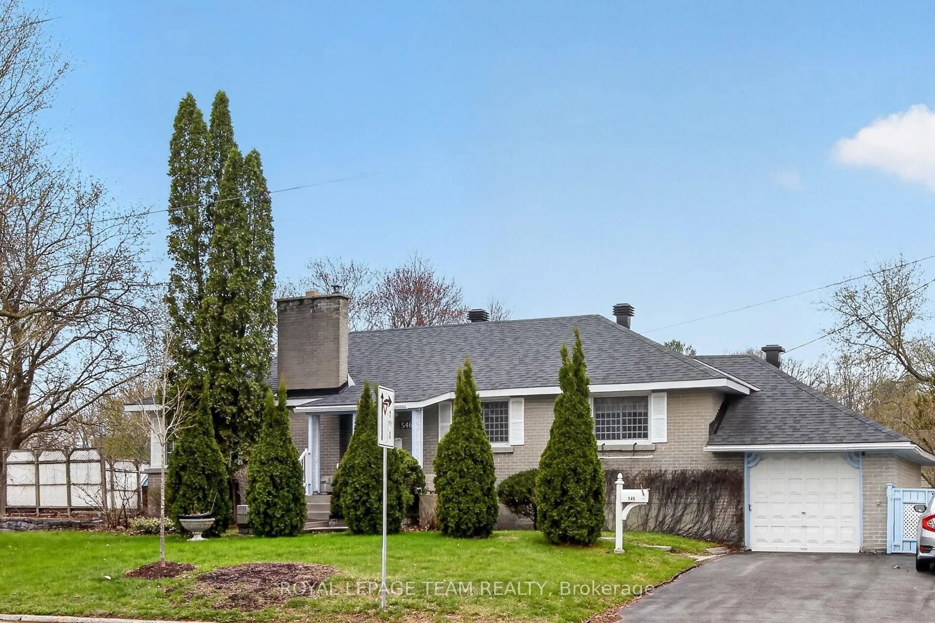 Photo 1 of 546 Sherbourne Road, Ottawa, Carlingwood — HOMEH