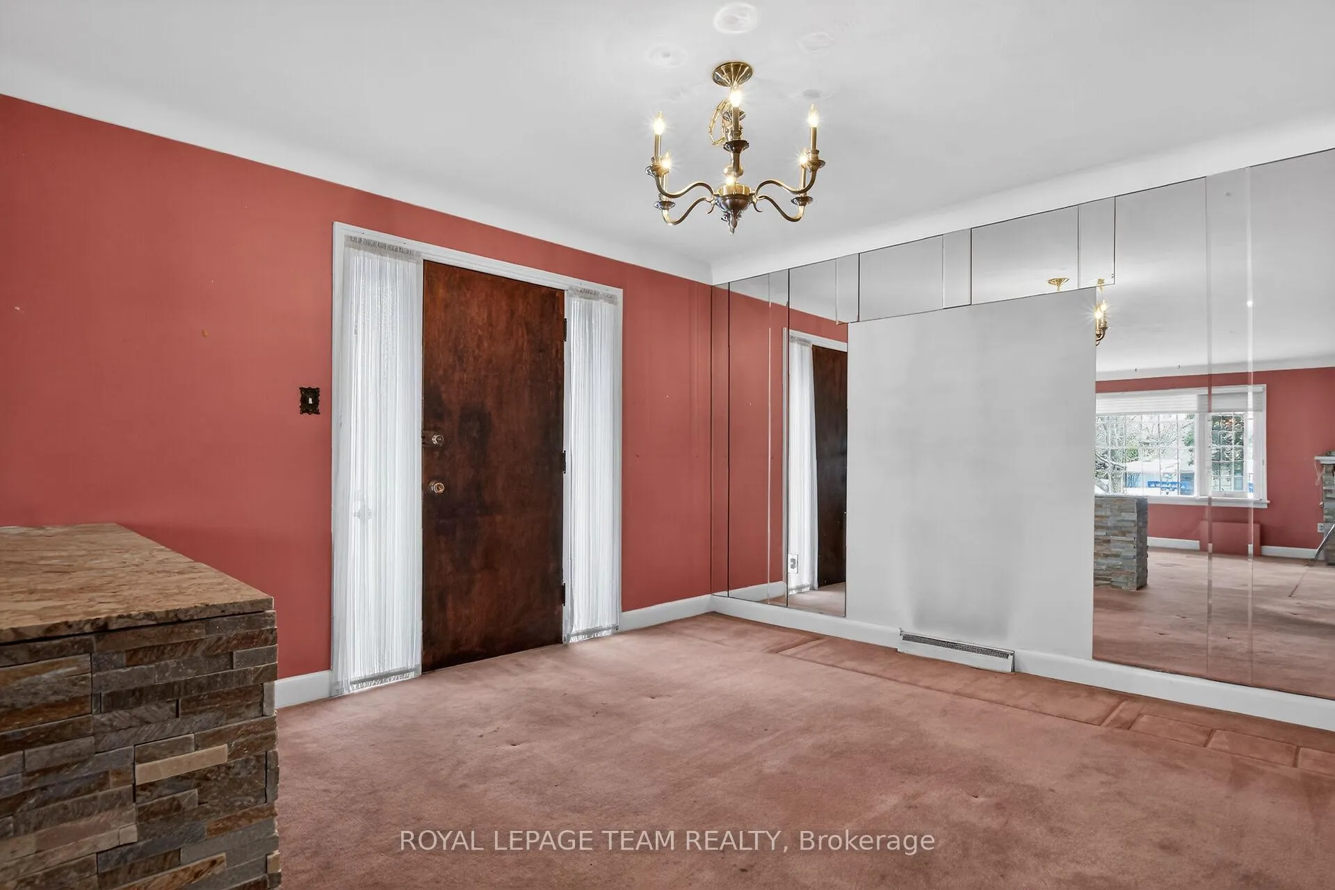 Photo 7 of 546 Sherbourne Road, Ottawa, Carlingwood — HOMEH