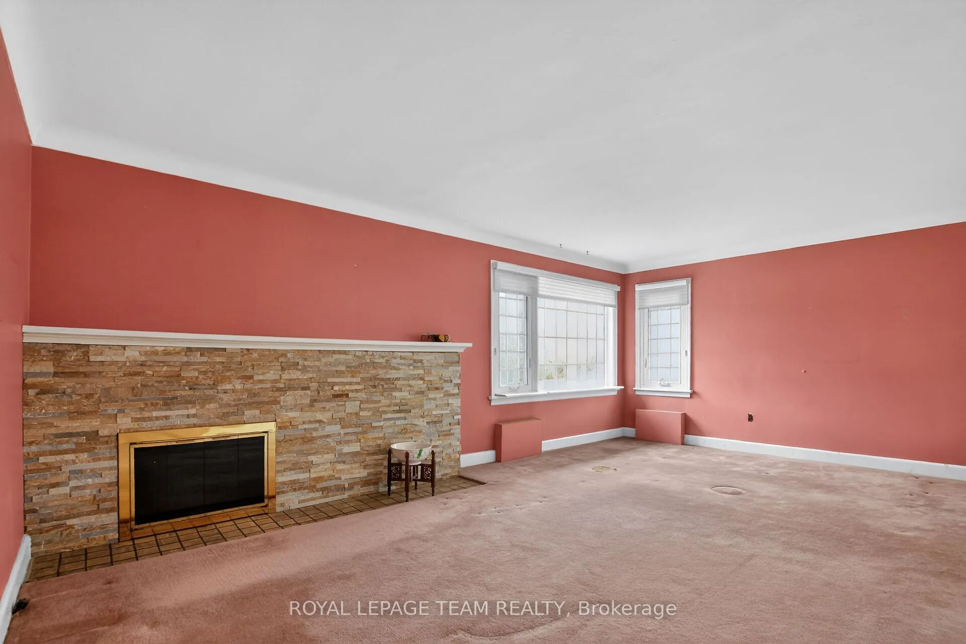 Photo 10 of 546 Sherbourne Road, Ottawa, Carlingwood — HOMEH