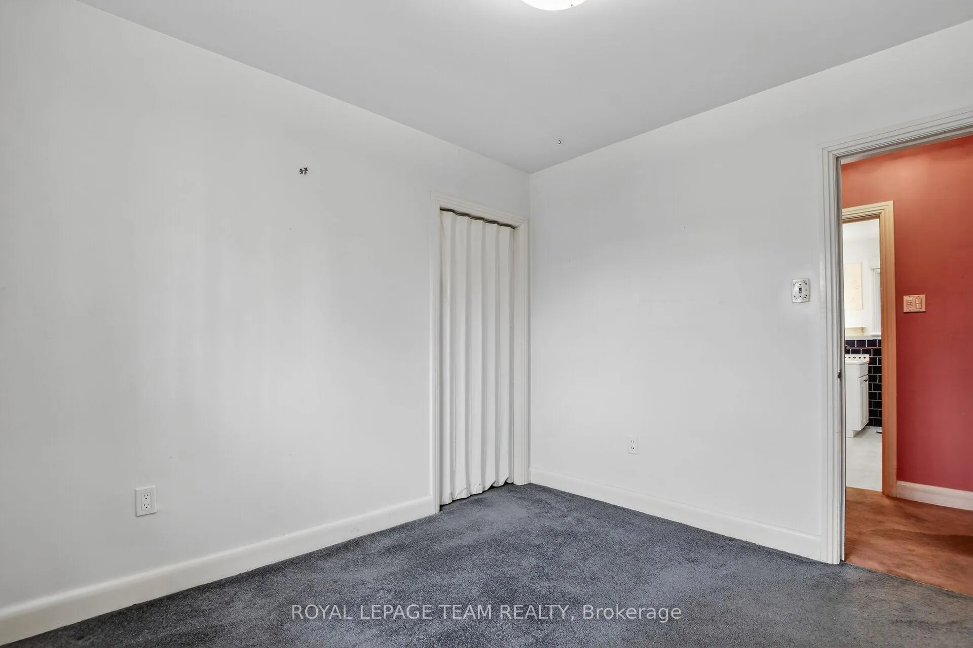 Photo 23 of 546 Sherbourne Road, Ottawa, Carlingwood — HOMEH