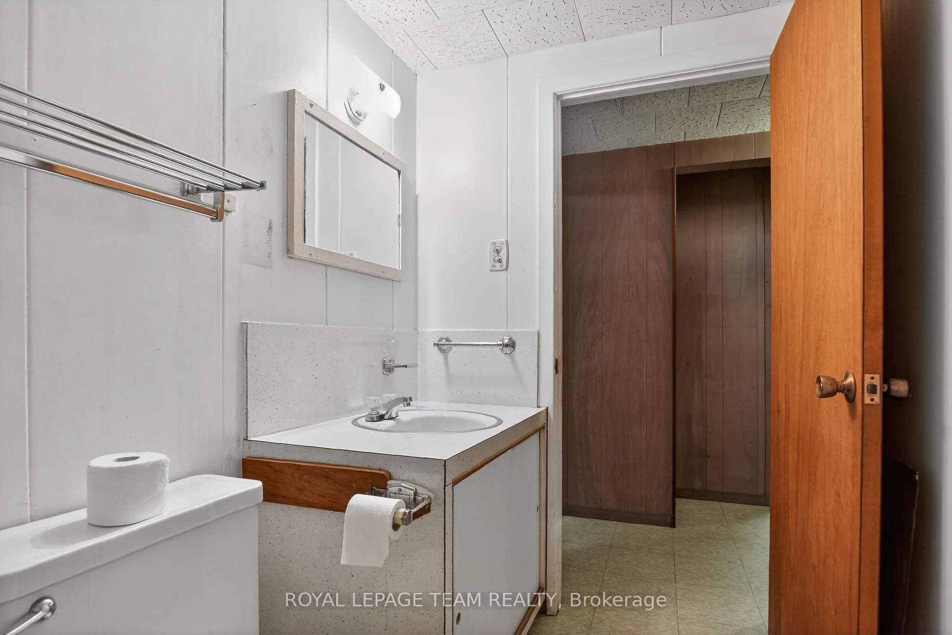 Photo 30 of 546 Sherbourne Road, Ottawa, Carlingwood — HOMEH