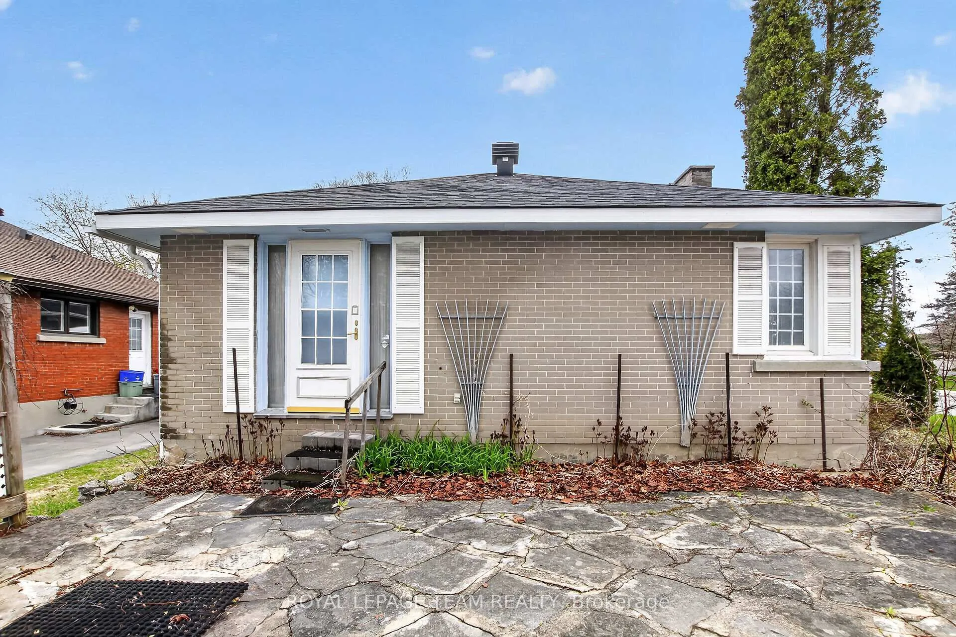 Photo 32 of 546 Sherbourne Road, Ottawa, Carlingwood — HOMEH