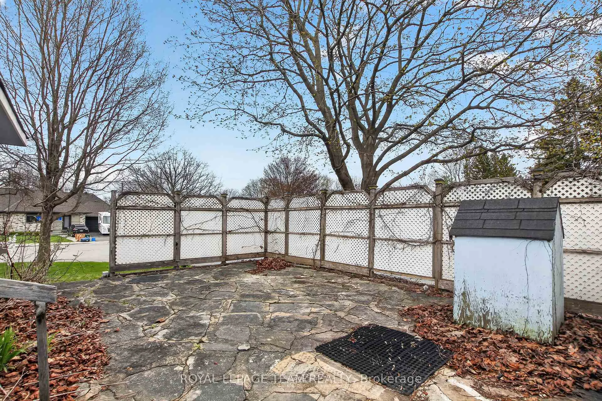 Photo 33 of 546 Sherbourne Road, Ottawa, Carlingwood — HOMEH