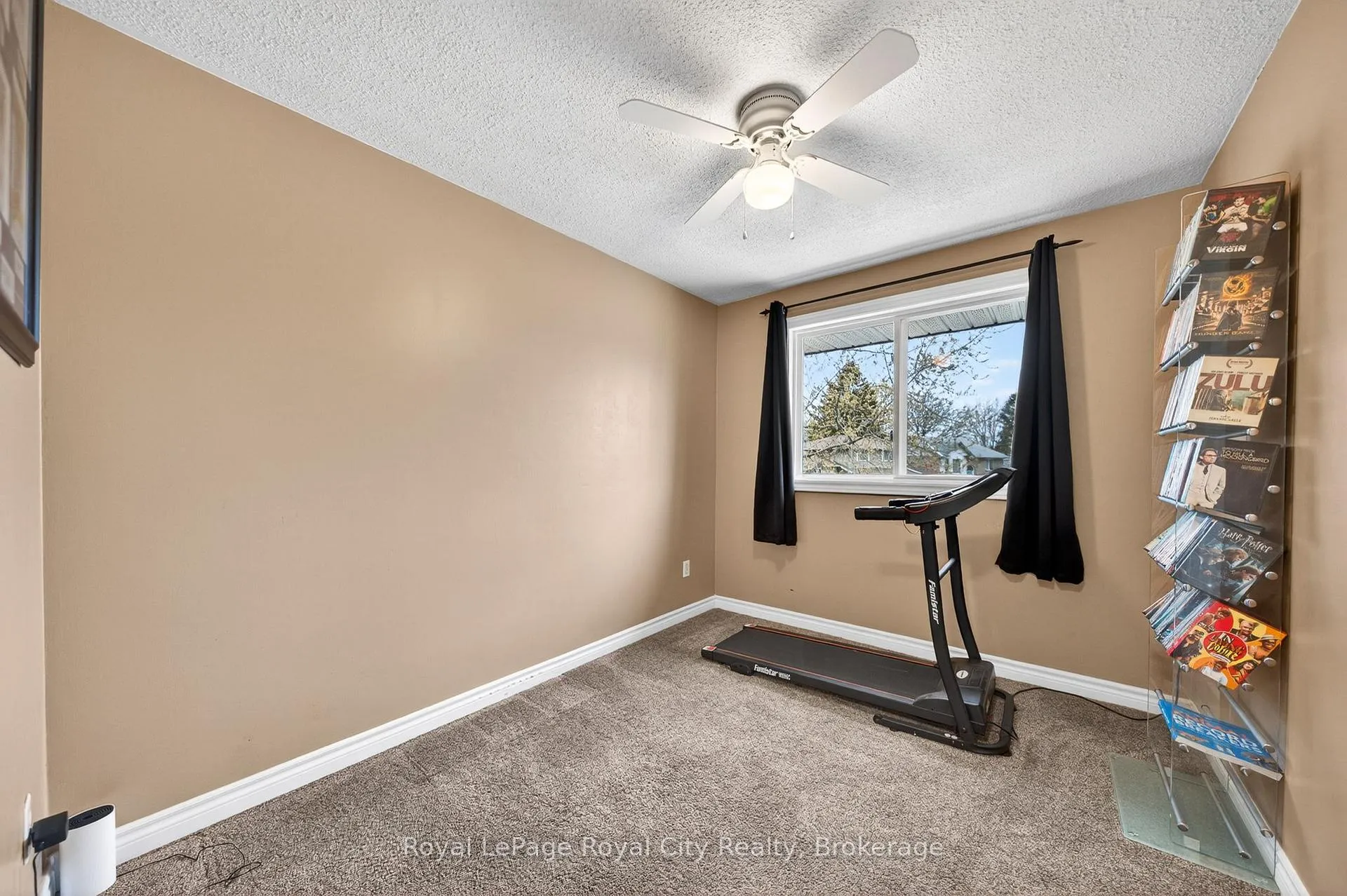 Photo 14 of 16 Sanderson Drive, Guelph, Willow West/Sugarbush/West Acres — HOMEH